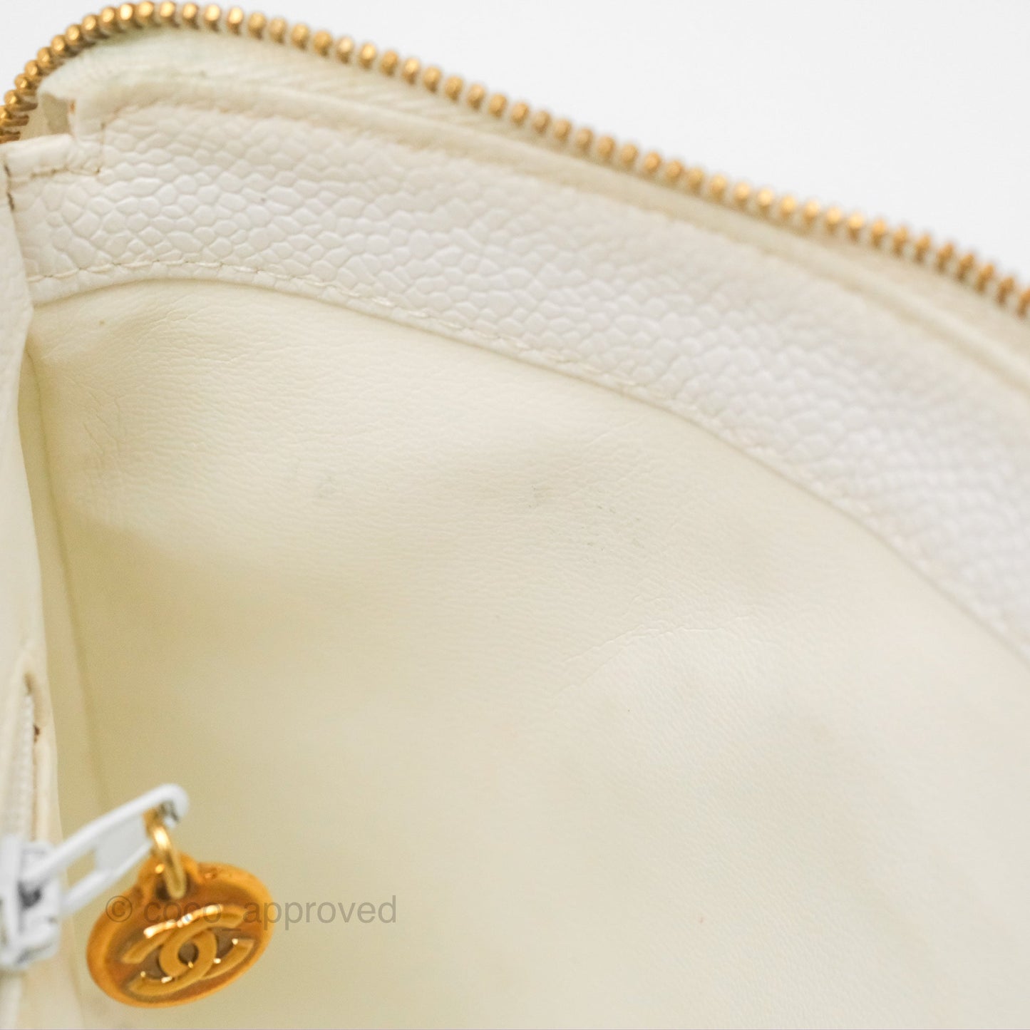 Chanel Vintage CC Clutch White Caviar Gold Hardware