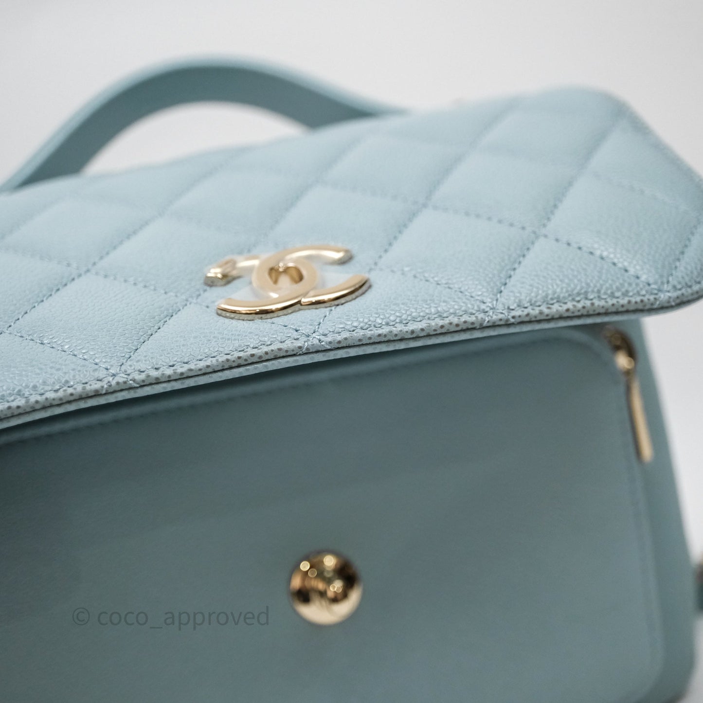Chanel Quilted Medium Business Affinity Flap Blue Caviar Gold Hardware