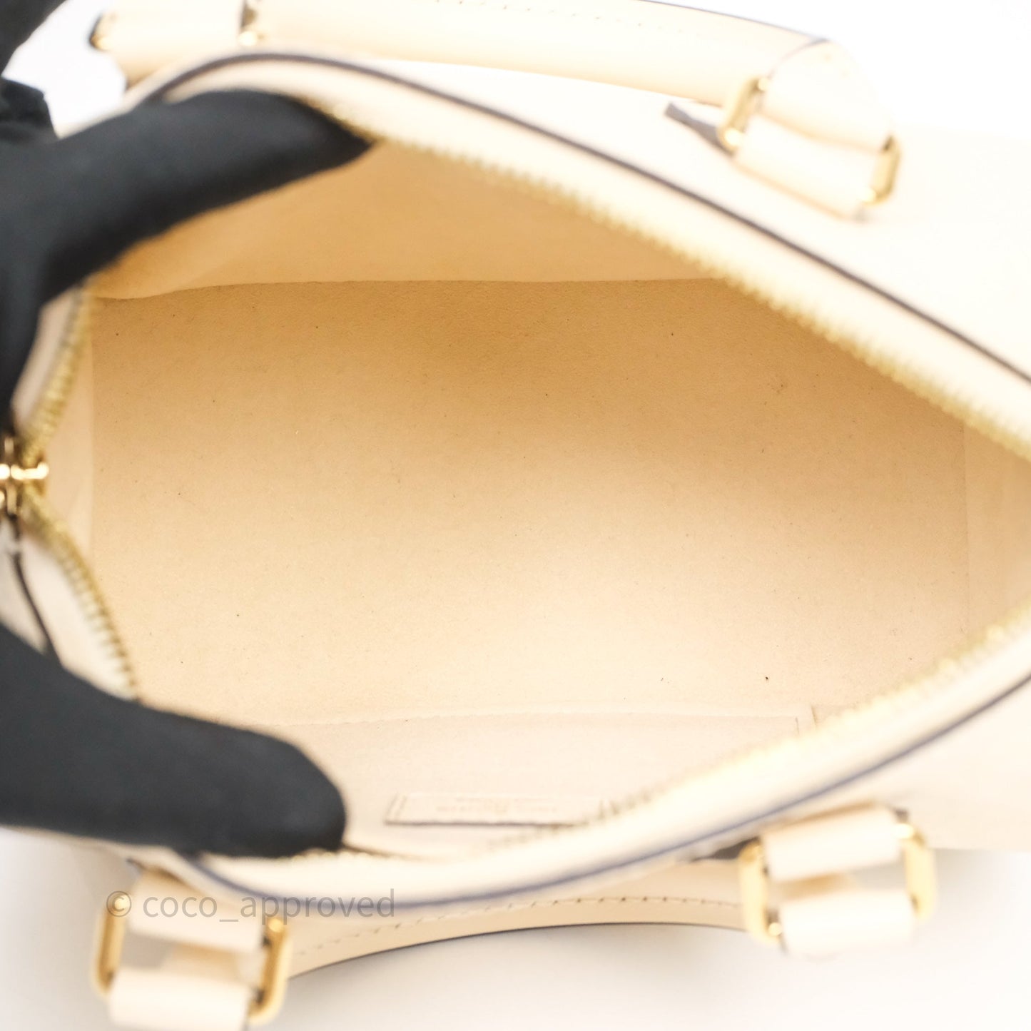 Louis Vuitton Speedy Bandoulière 20 Monogram Ivory
