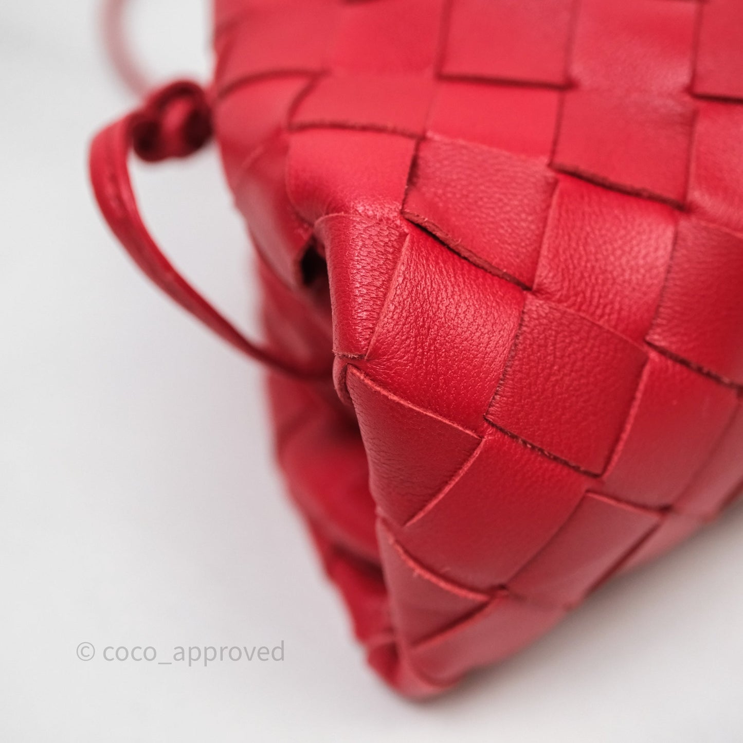 Bottega Veneta Mini Pouch Red Intrecciato Lambskin