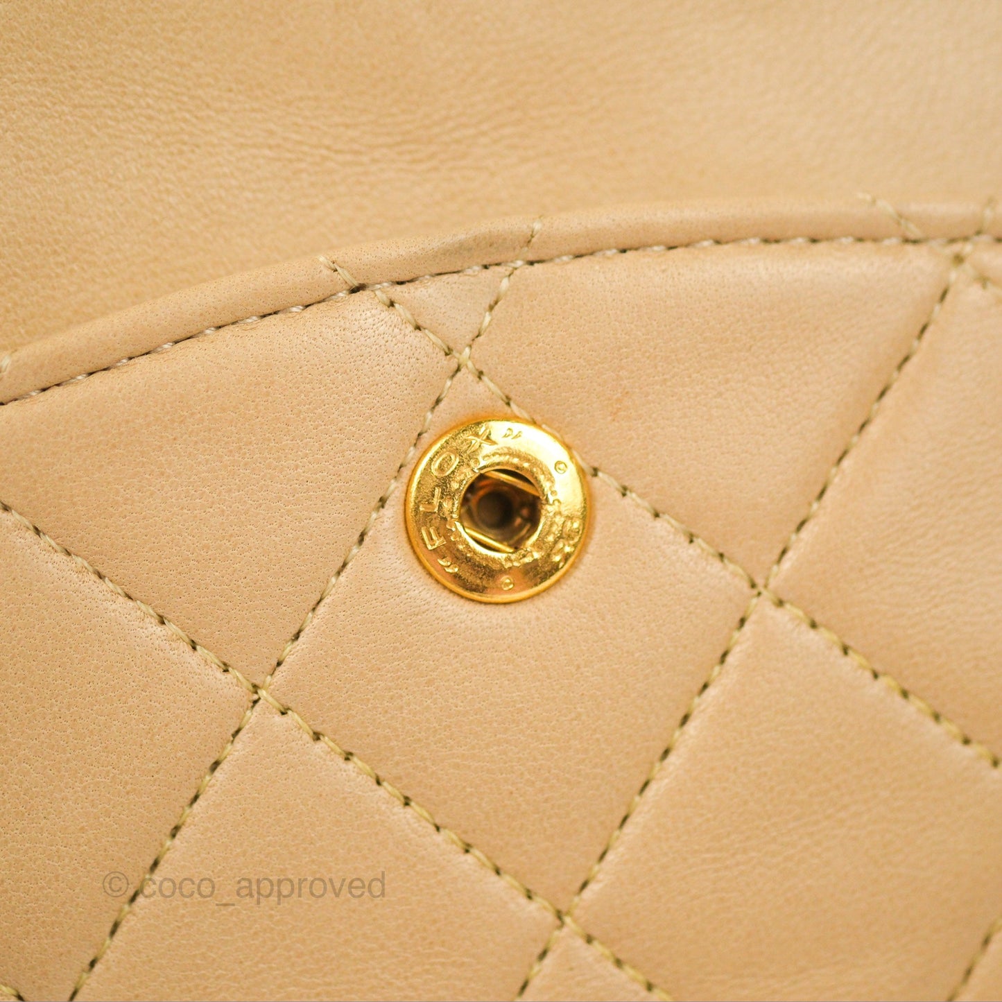 Chanel Vintage Medium Classic Flap Beige Lambskin 24K Gold Hardware