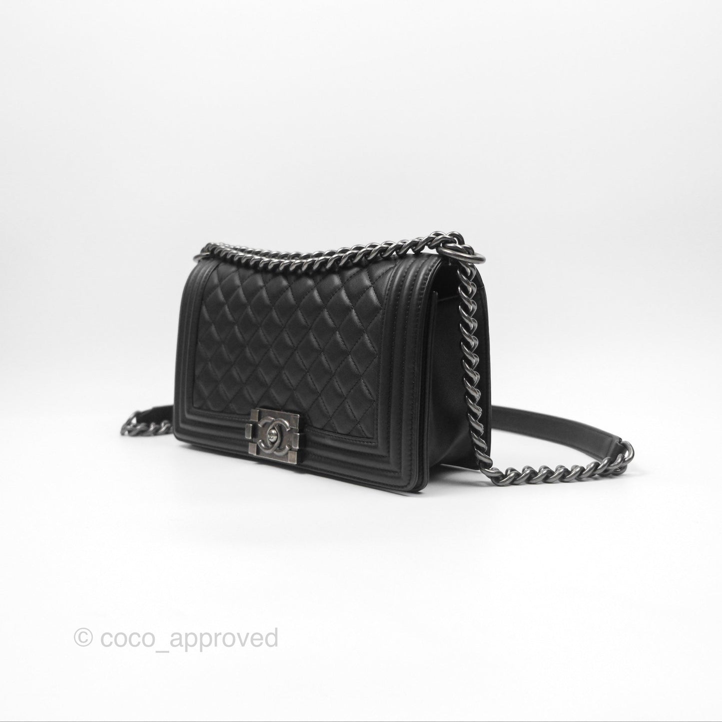 Chanel Boy Quilted Medium Black Calfskin Ruthenium Hardware