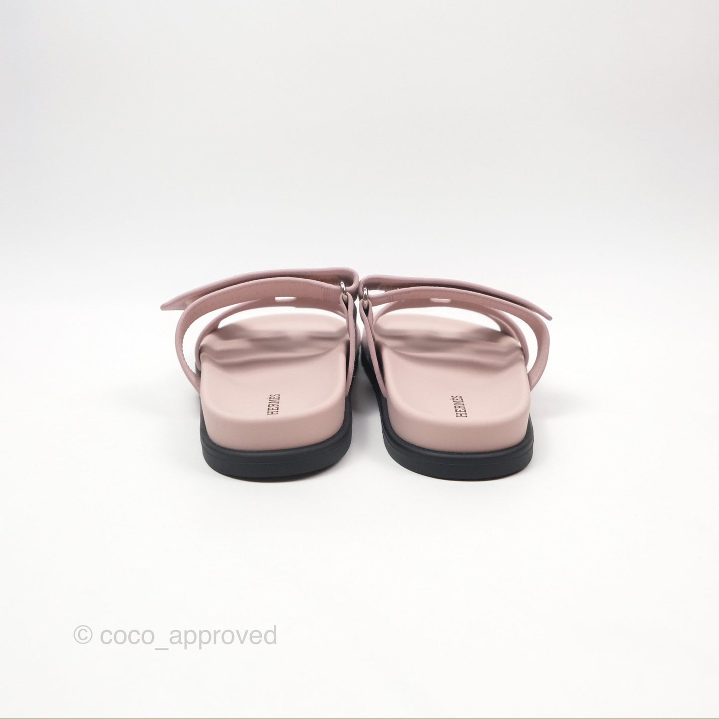 Hermès Chypre Sandals in Rose Porcelaine Size 37
