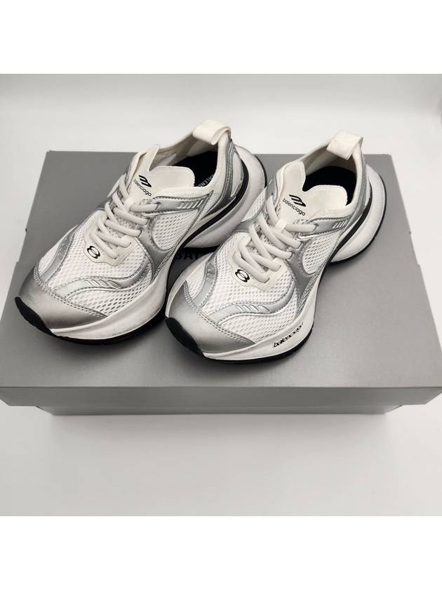 Luxury Balenciaga circuit sneakers black