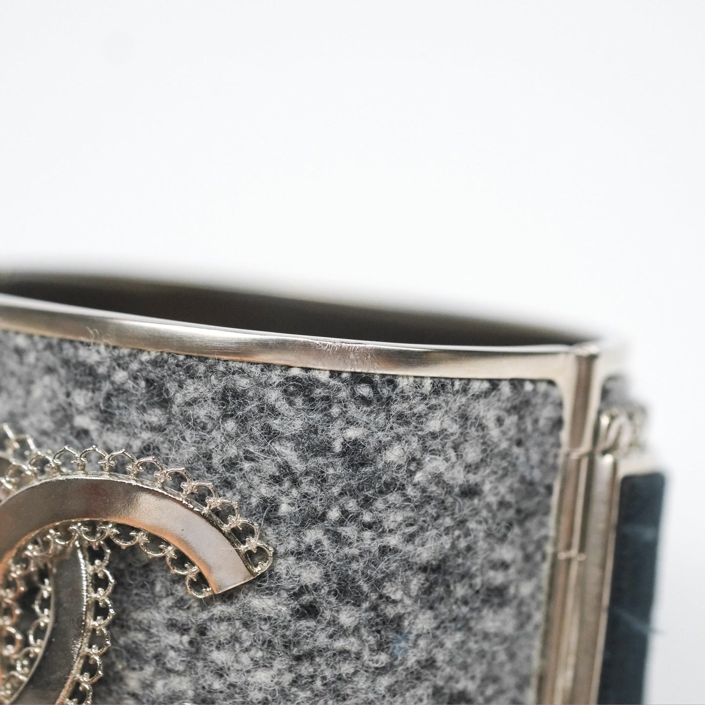 Chanel CC Pearl Bracelet Grey Navy Silver Tone 15V