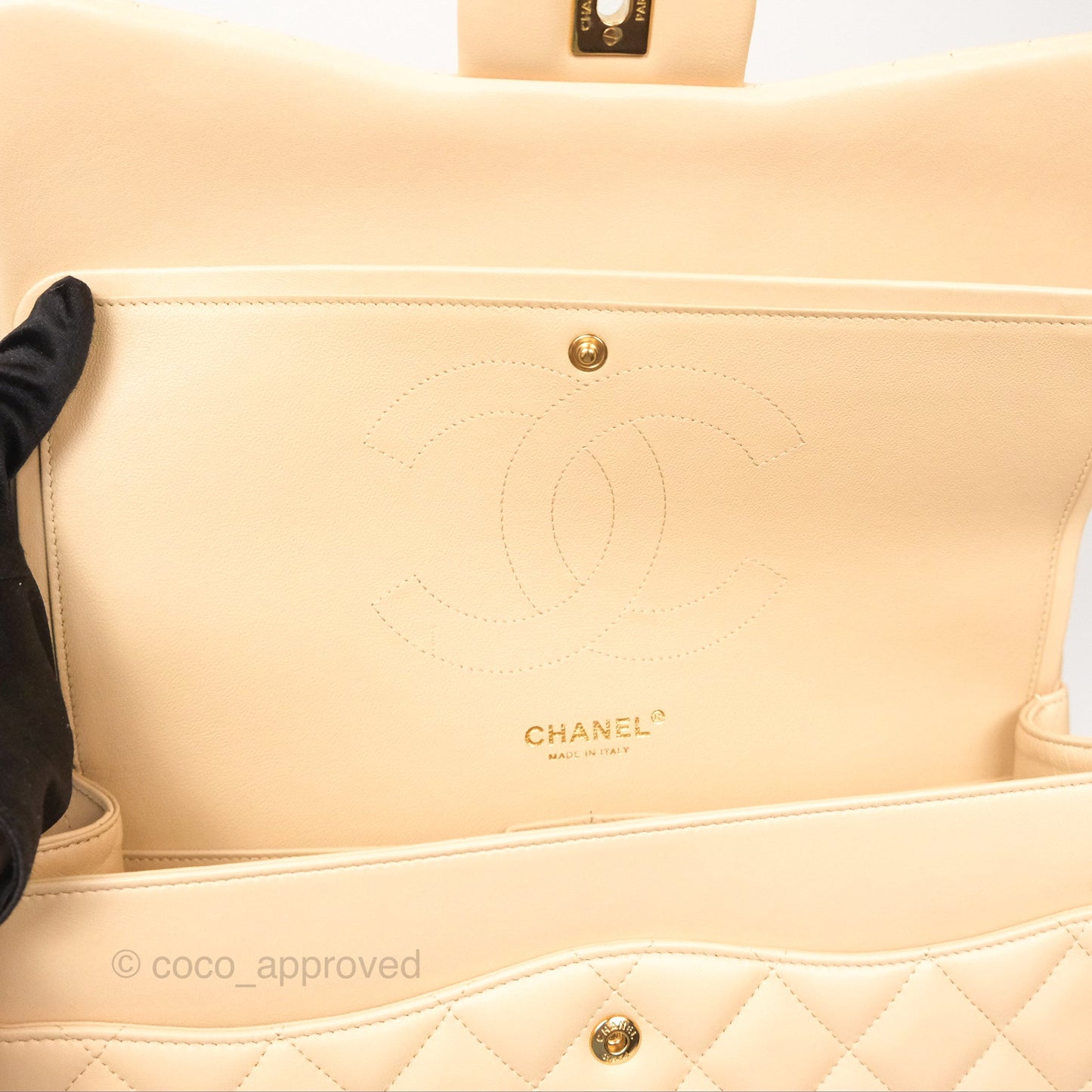 Chanel Jumbo Double Flap Beige Lambskin Gold Hardware⁣⁣