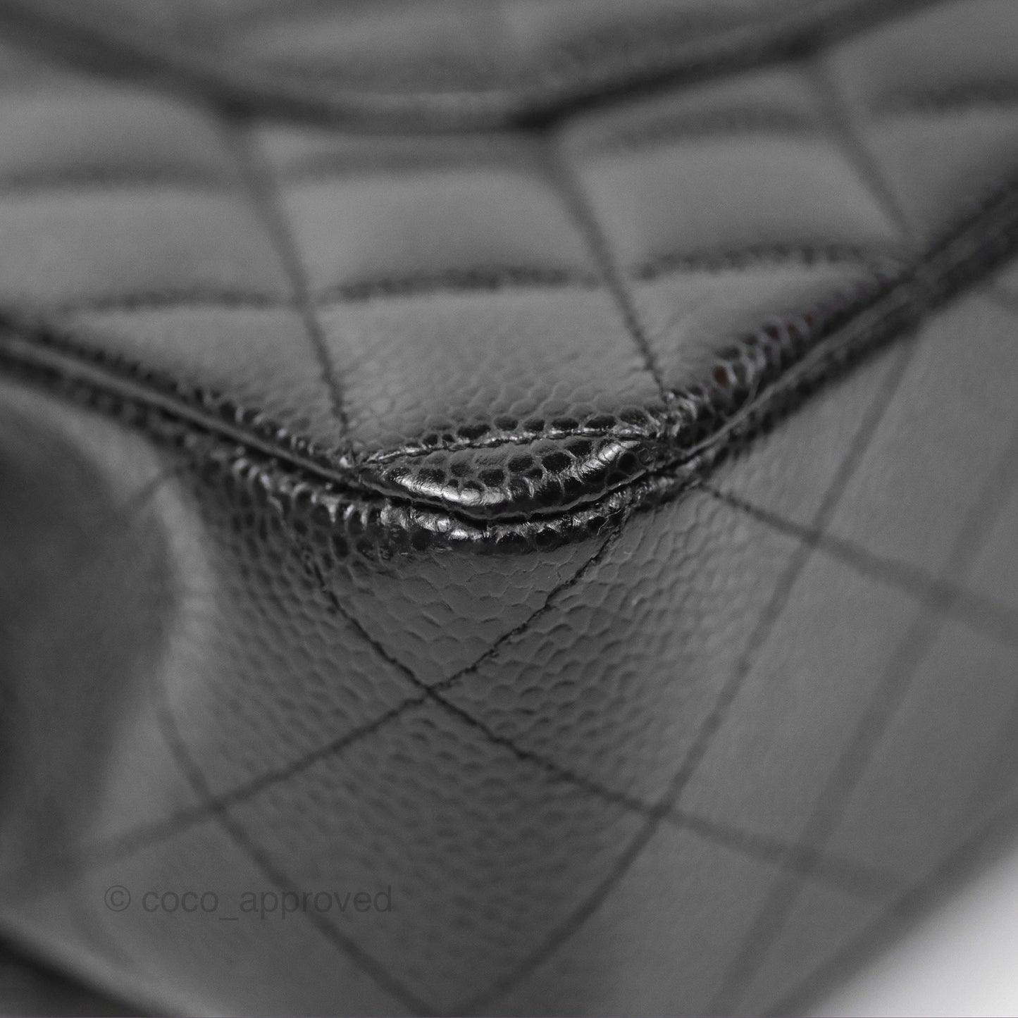 Chanel Classic M/L Medium Flap Quilted Black Caviar Gold Hardware