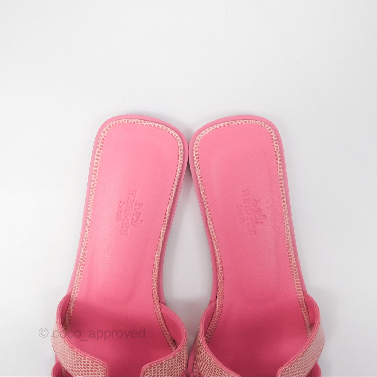 Hermès Oran Sandals in Lizard Pink Size 37.5