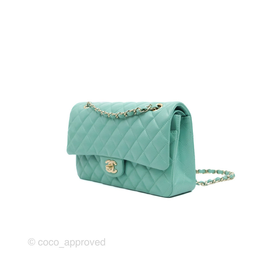 Chanel Classic M/L Medium Flap Quilted Tiffany Caviar Gold Hardware 21S