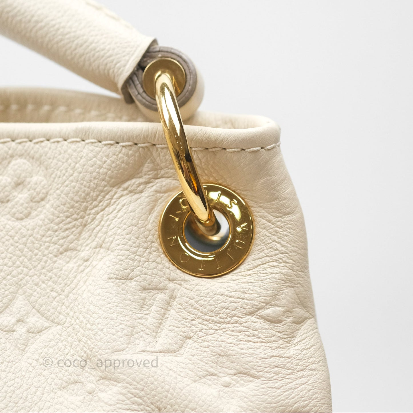 Louis Vuitton Artsy Monogram Empreinte MM Ivory