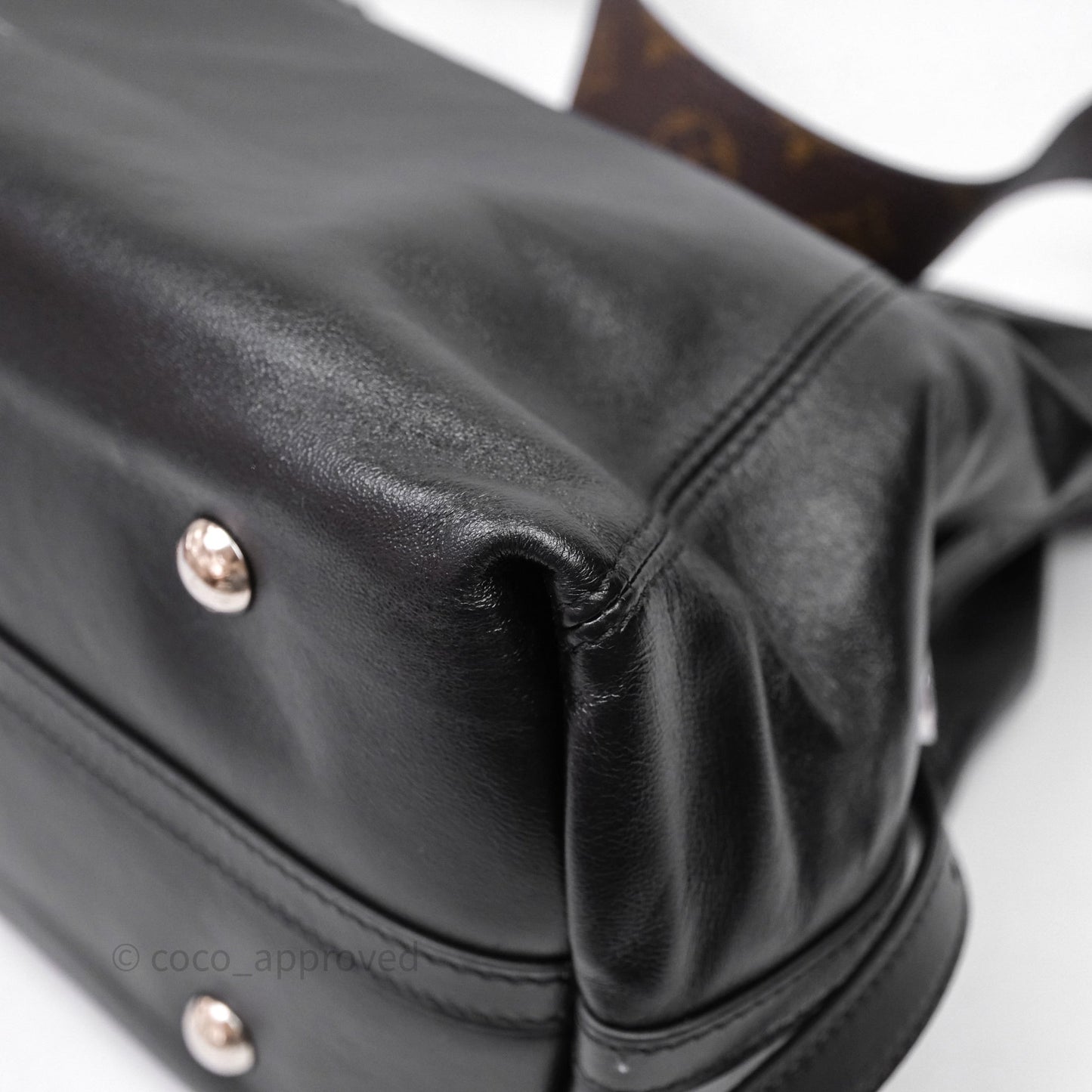 Louis Vuitton CarryAll Vibe MM Black