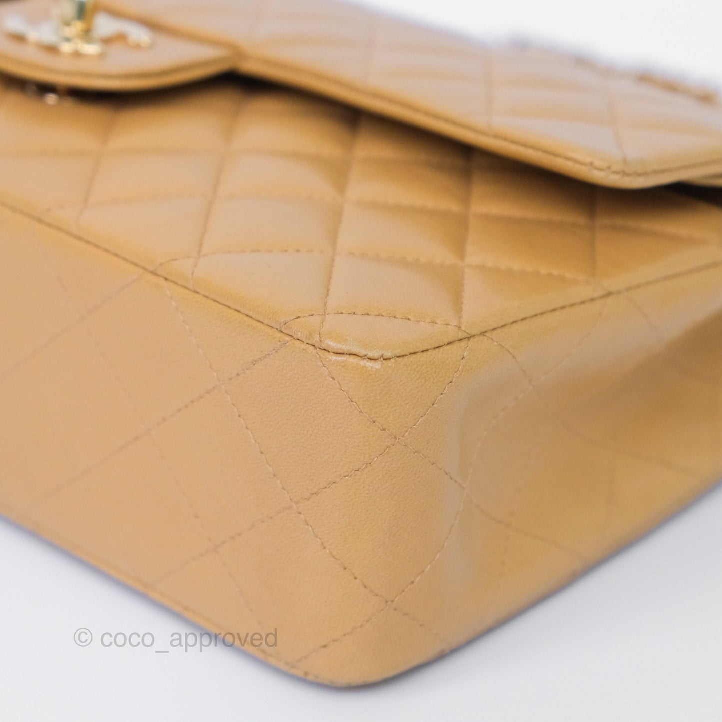 Chanel Classic M/L Medium Flap Quilted Beige Lambskin 24K Gold Hardware