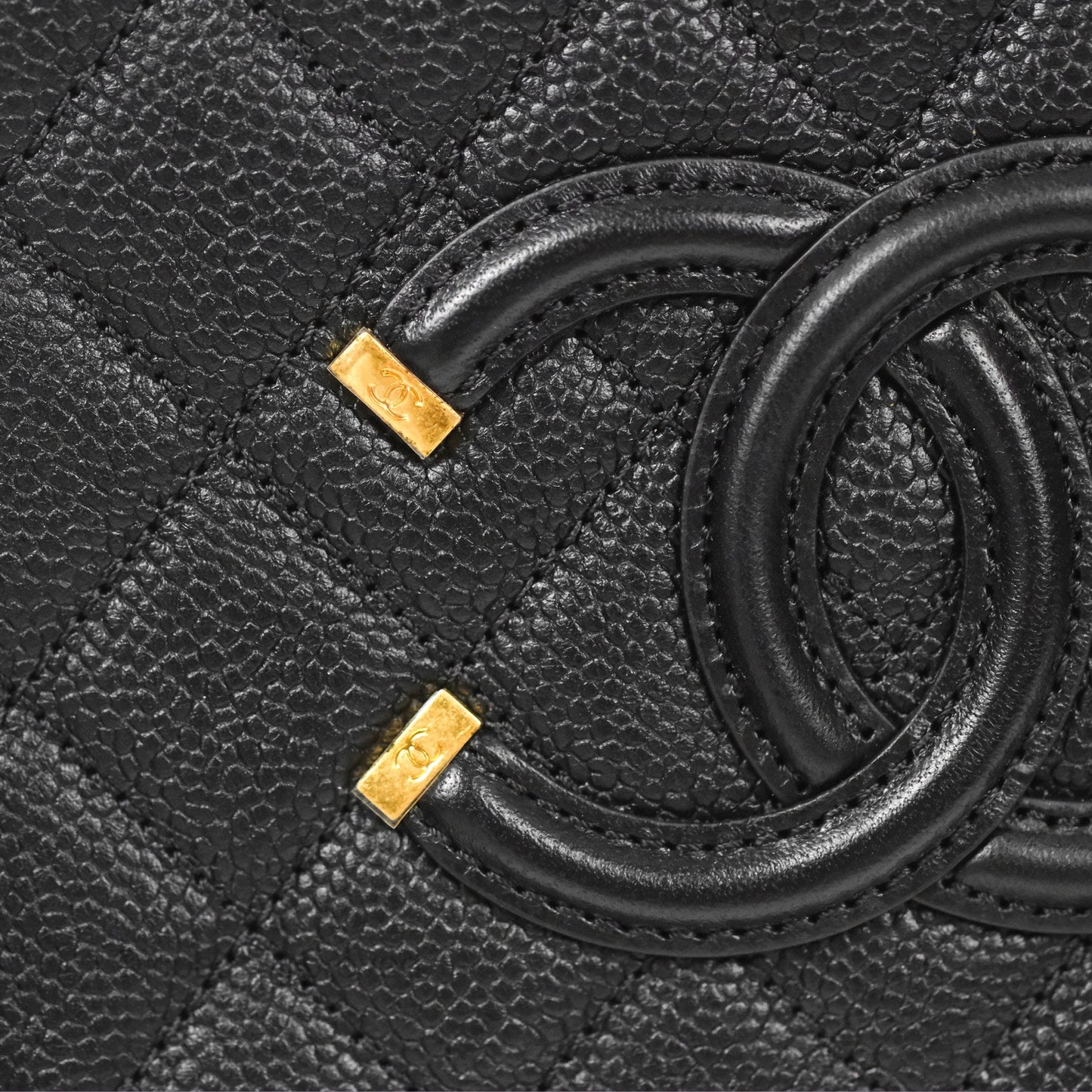 Chanel Quilted Medium CC Filigree Vanity Case Black Caviar Gold Hardware