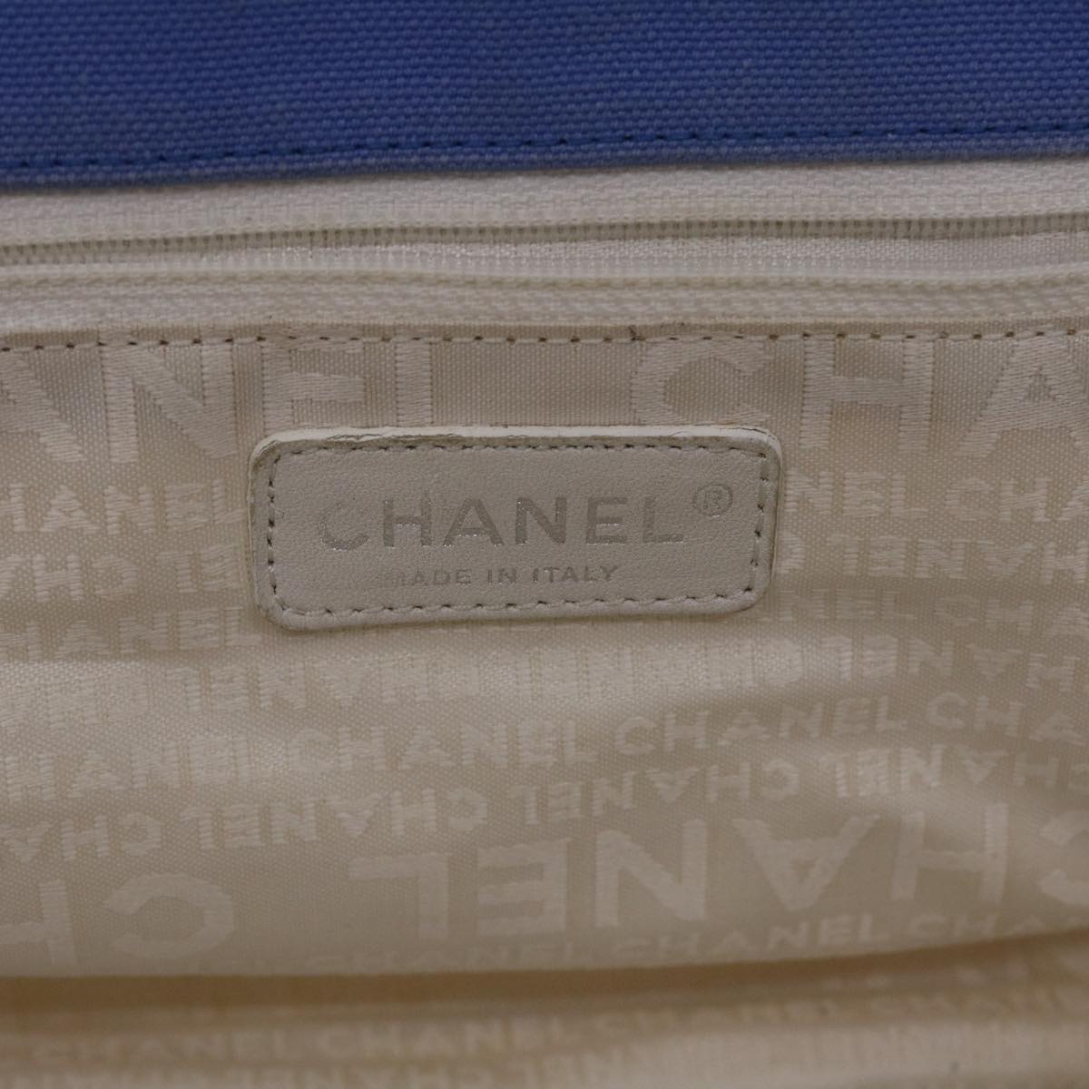 CHANEL Chain Tote Bag No5 Canvas White CC  49901