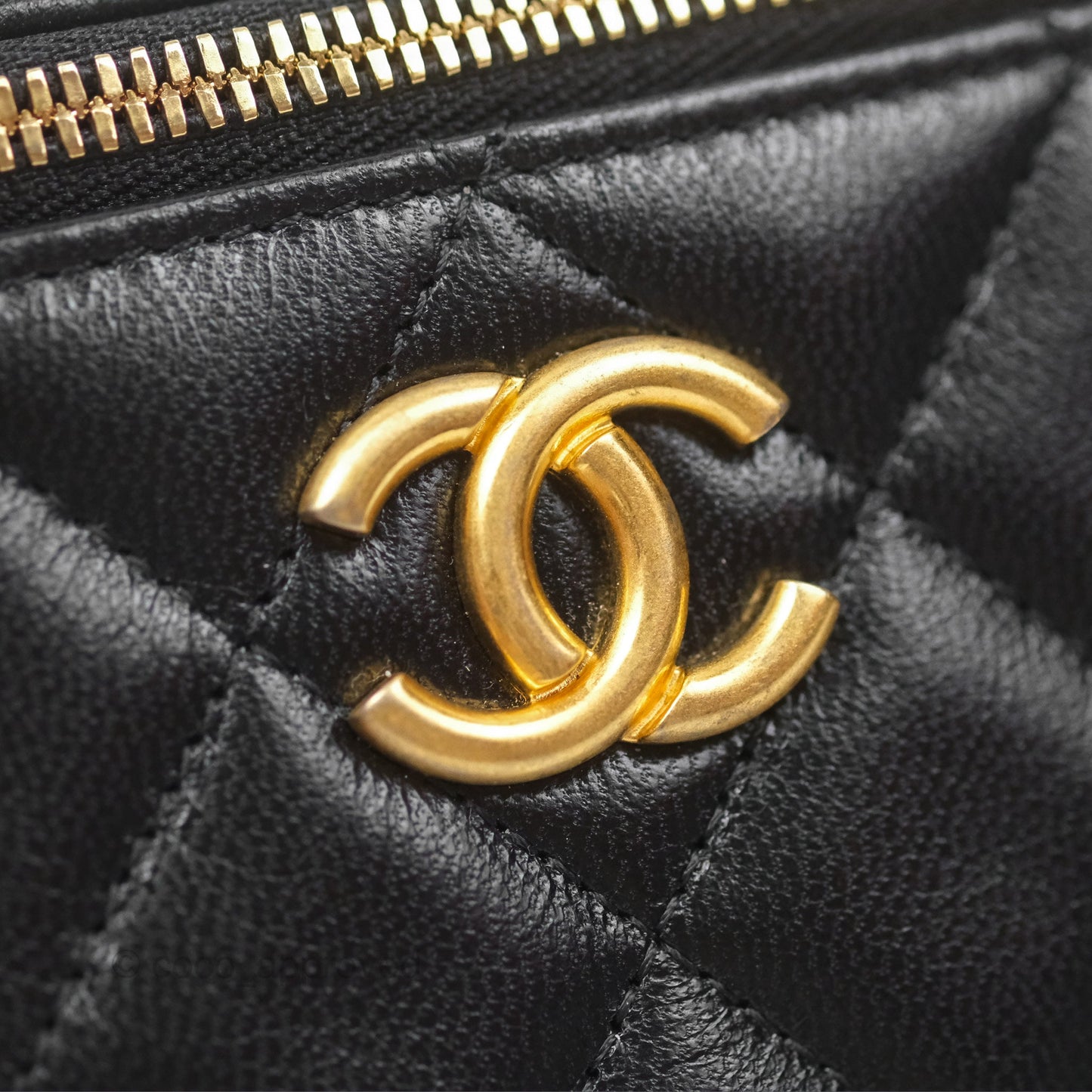 Chanel Vanity With Chain Black Goatskin Mixed Hardware