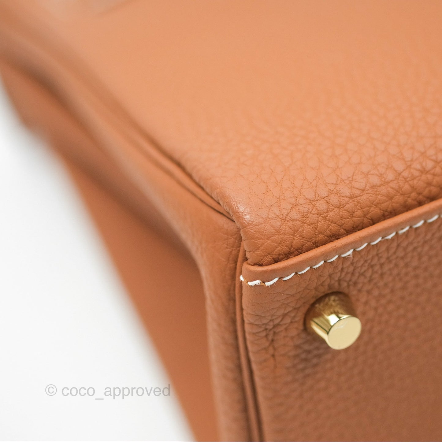 Hermès Kelly 28 Retourne Gold Togo Gold Hardware