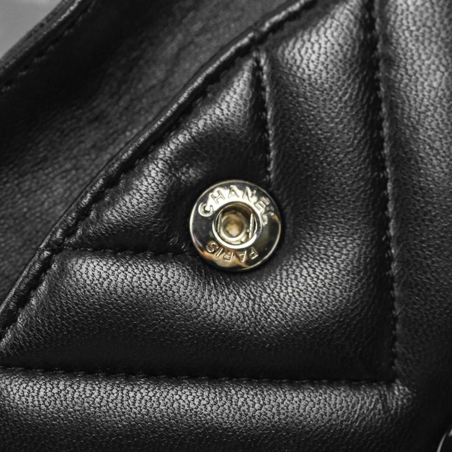 Chanel Classic Chevron M/L Medium Double Flap So Black Lambskin