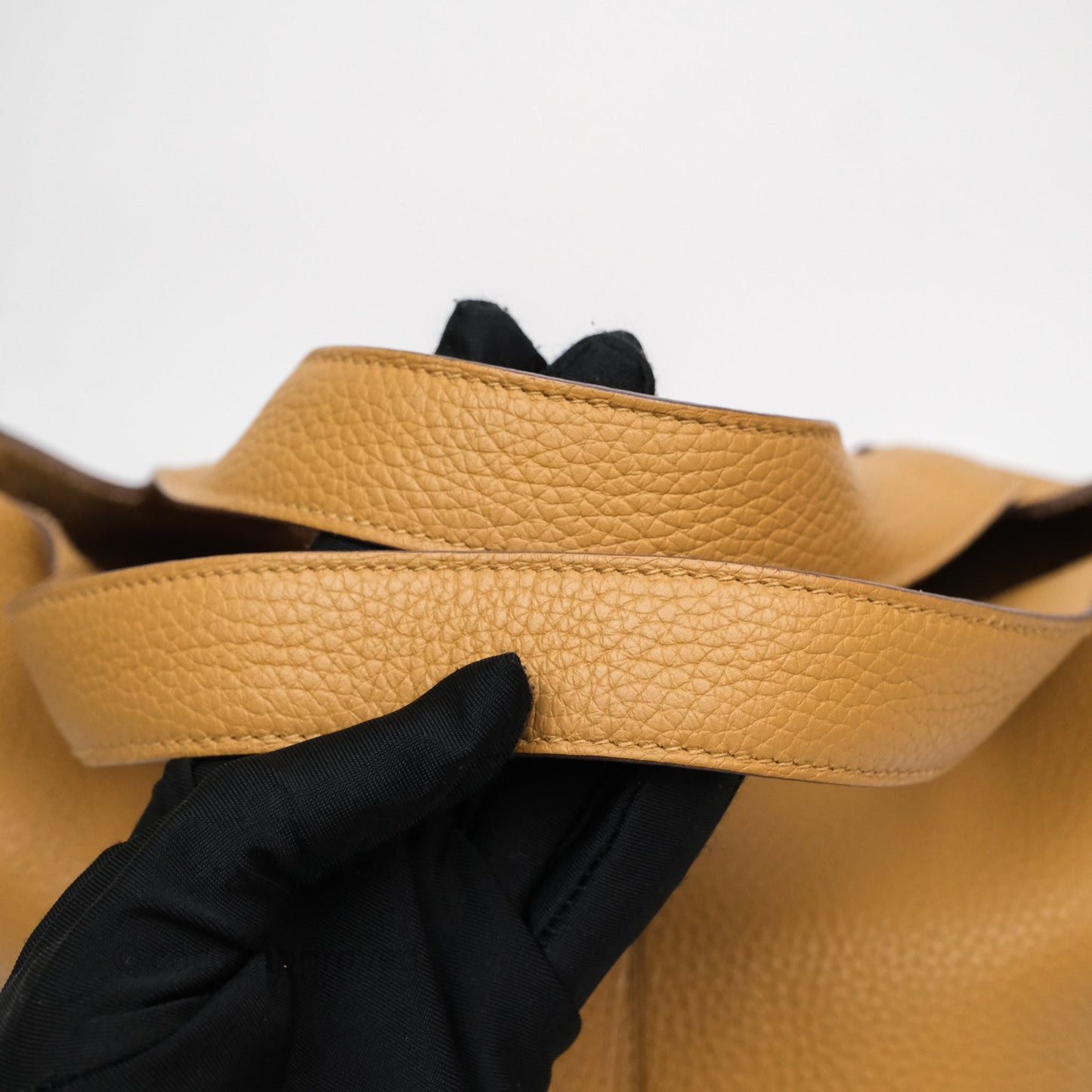 Hermès Picotin 22 Biscuit 4B Clemence Gold Hardware
