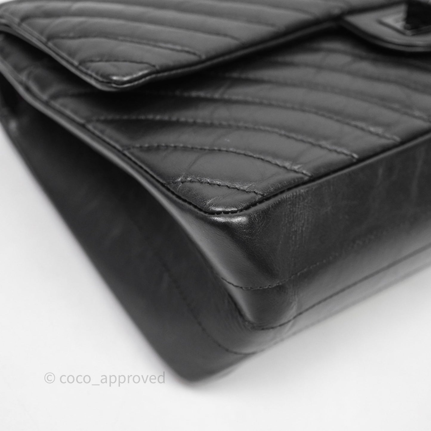 Chanel Reissue Medium 226 Chevron Aged Calfskin So Black