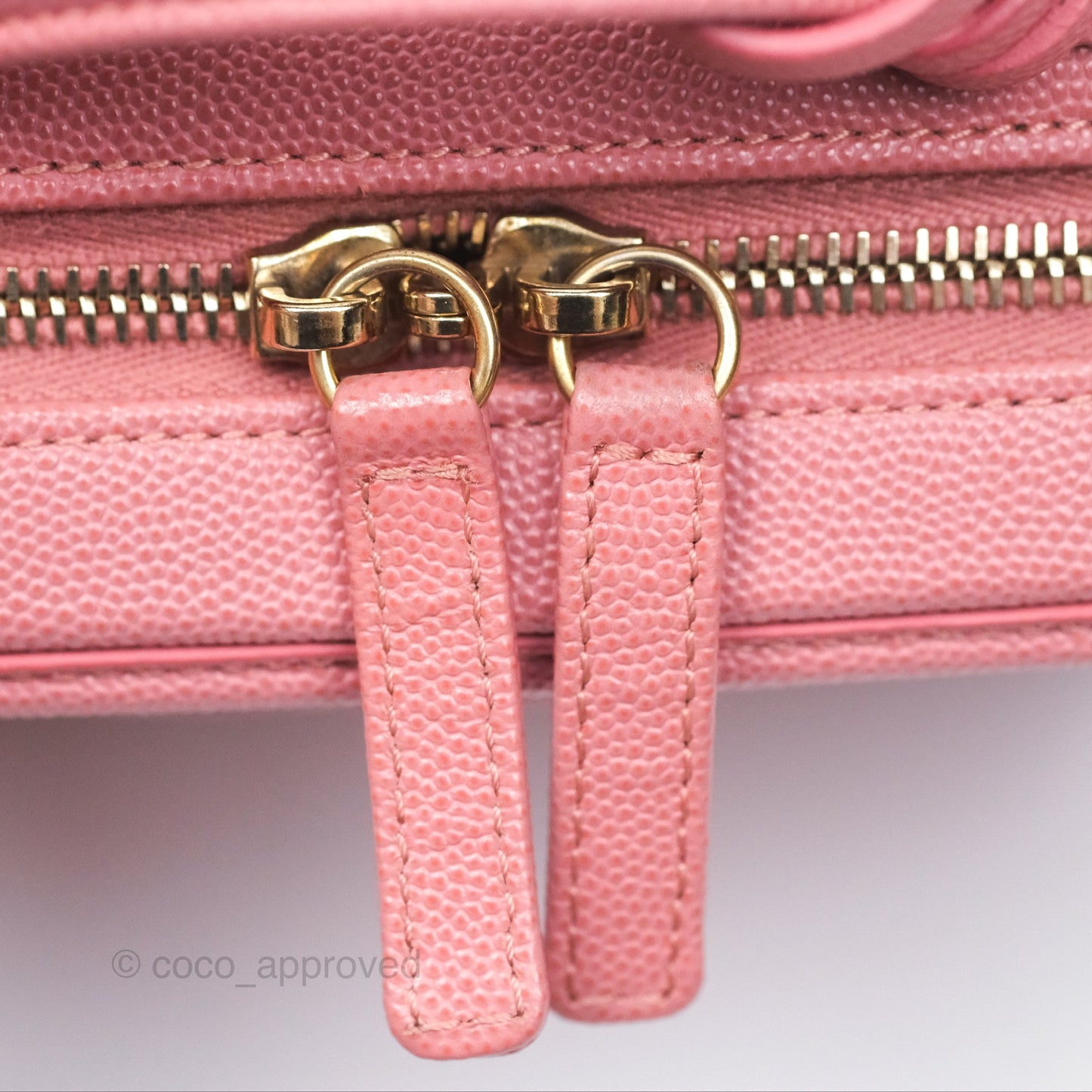 Chanel Quilted Small CC Filigree Vanity Case Pink Caviar Gold Hardware