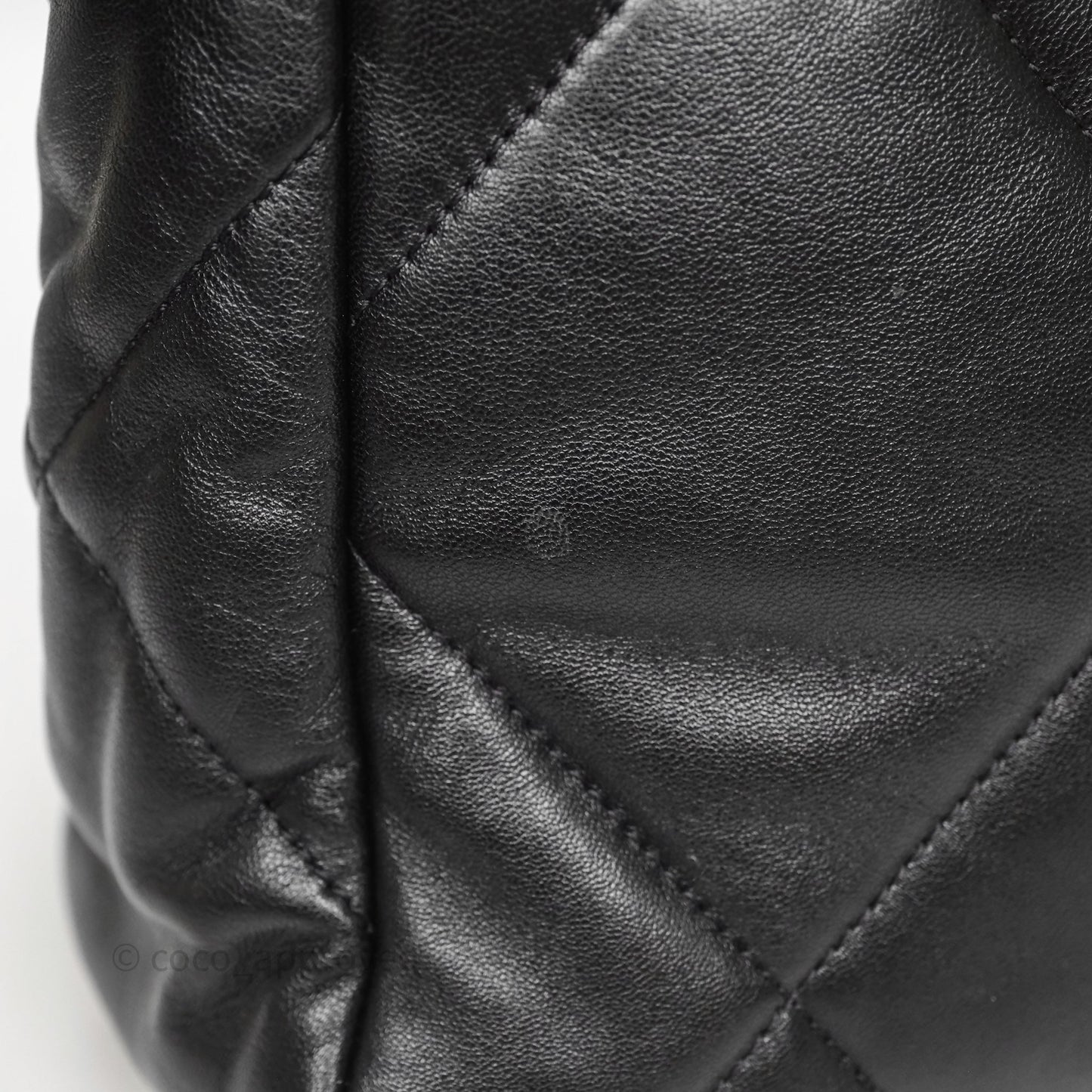 Chanel 19 Medium Black Mixed Hardware