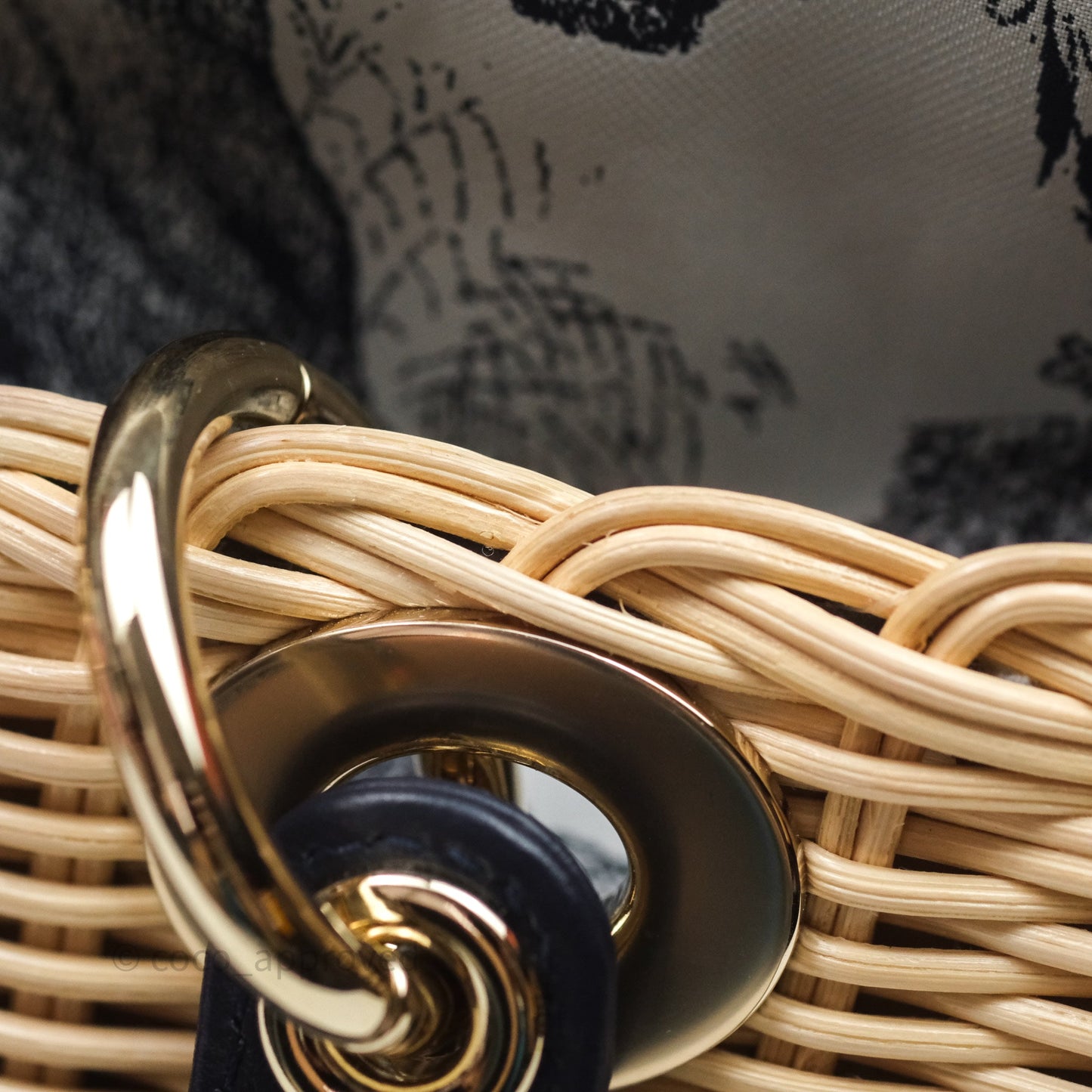 Christian Dior Dioriviera Medium Lady D-Joy Bag Natural Rattan and Blue Dior Oblique Jacquard