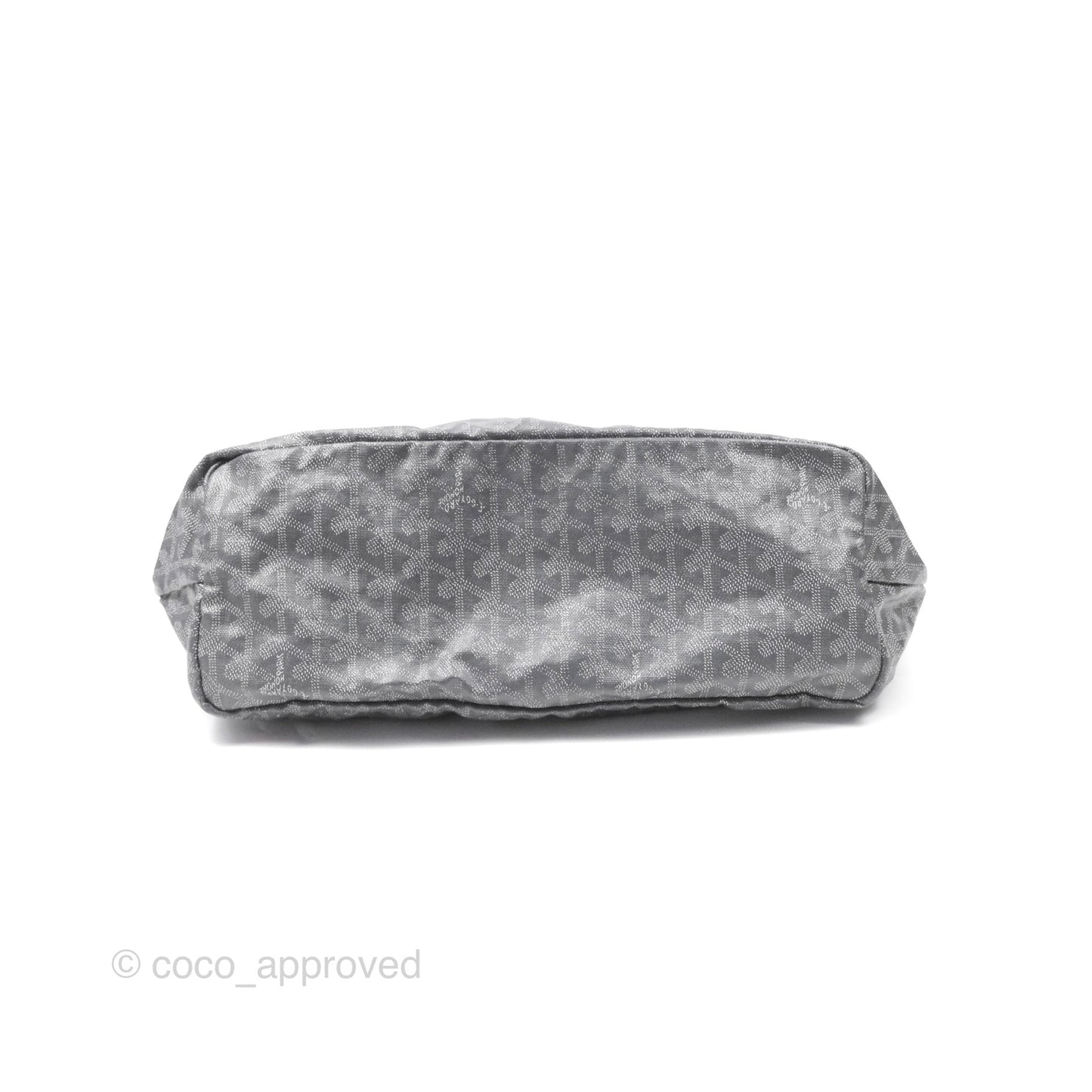 Goyard St Louis Tote PM ⁣⁣⁣⁣⁣⁣⁣⁣⁣⁣⁣⁣⁣⁣⁣⁣⁣⁣⁣⁣Grey Goyardine Canvas