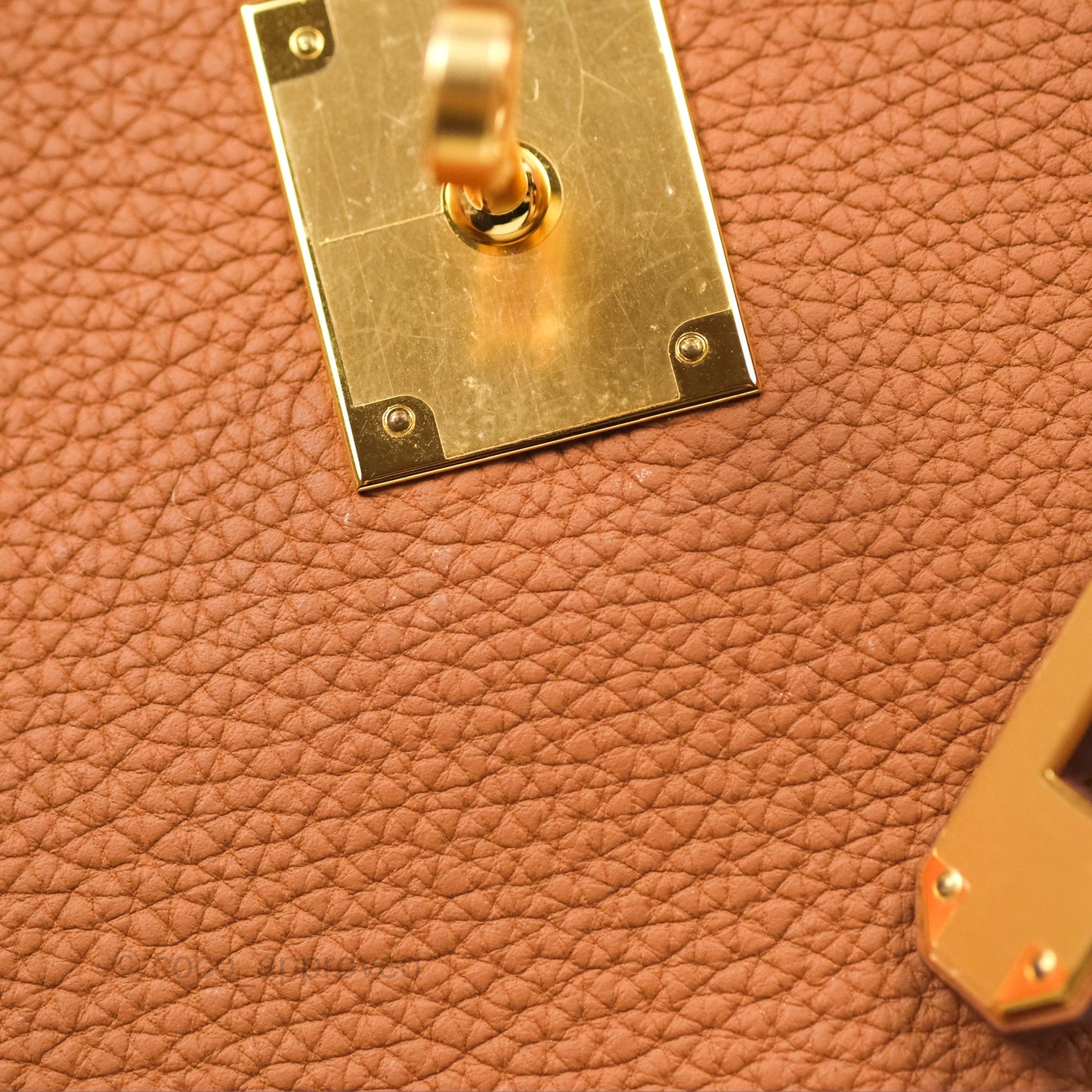 Hermès Kelly 28 Retourne Gold Togo Gold Hardware