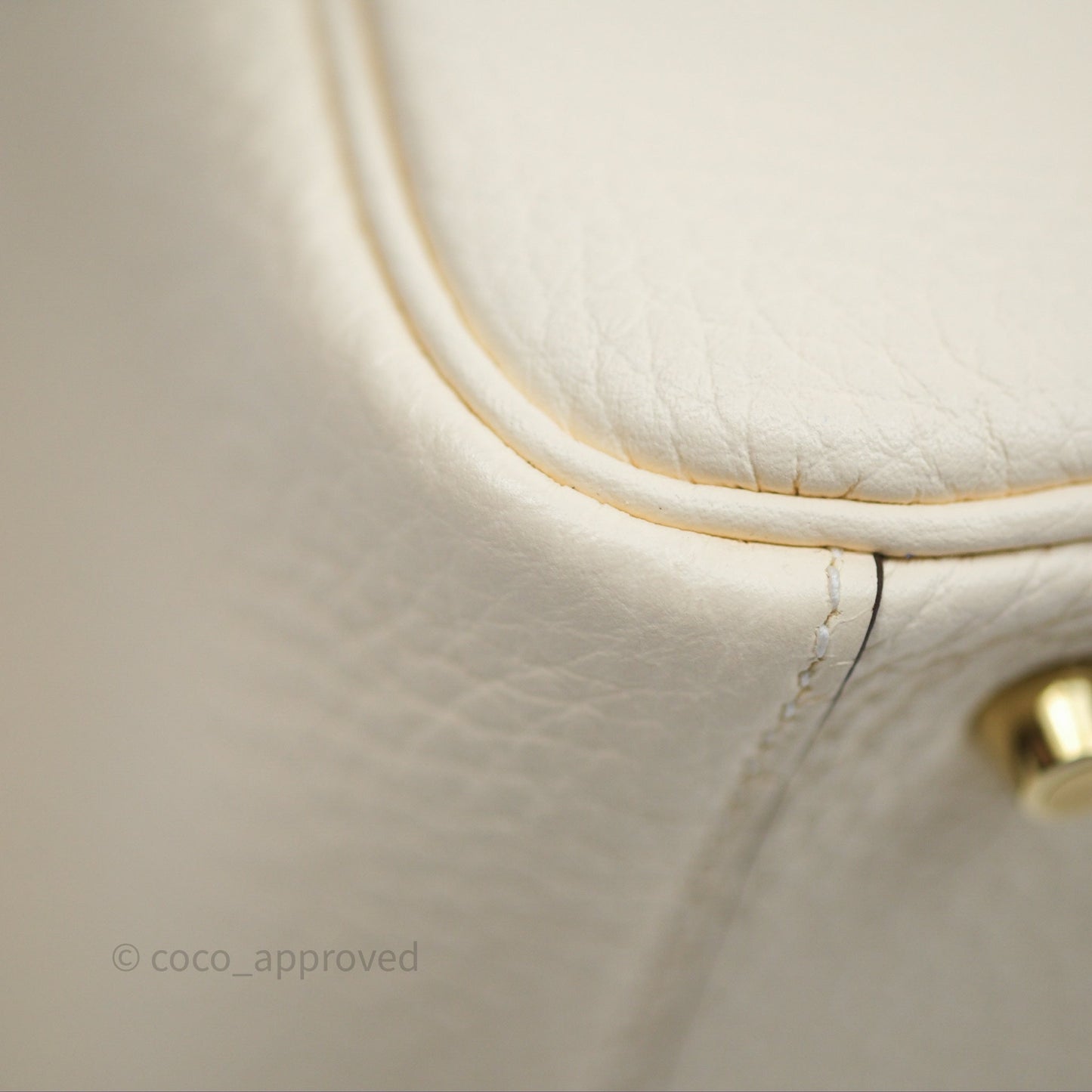 Hermès Mini Lindy 20 Nata I2 Clemence Gold Hardware