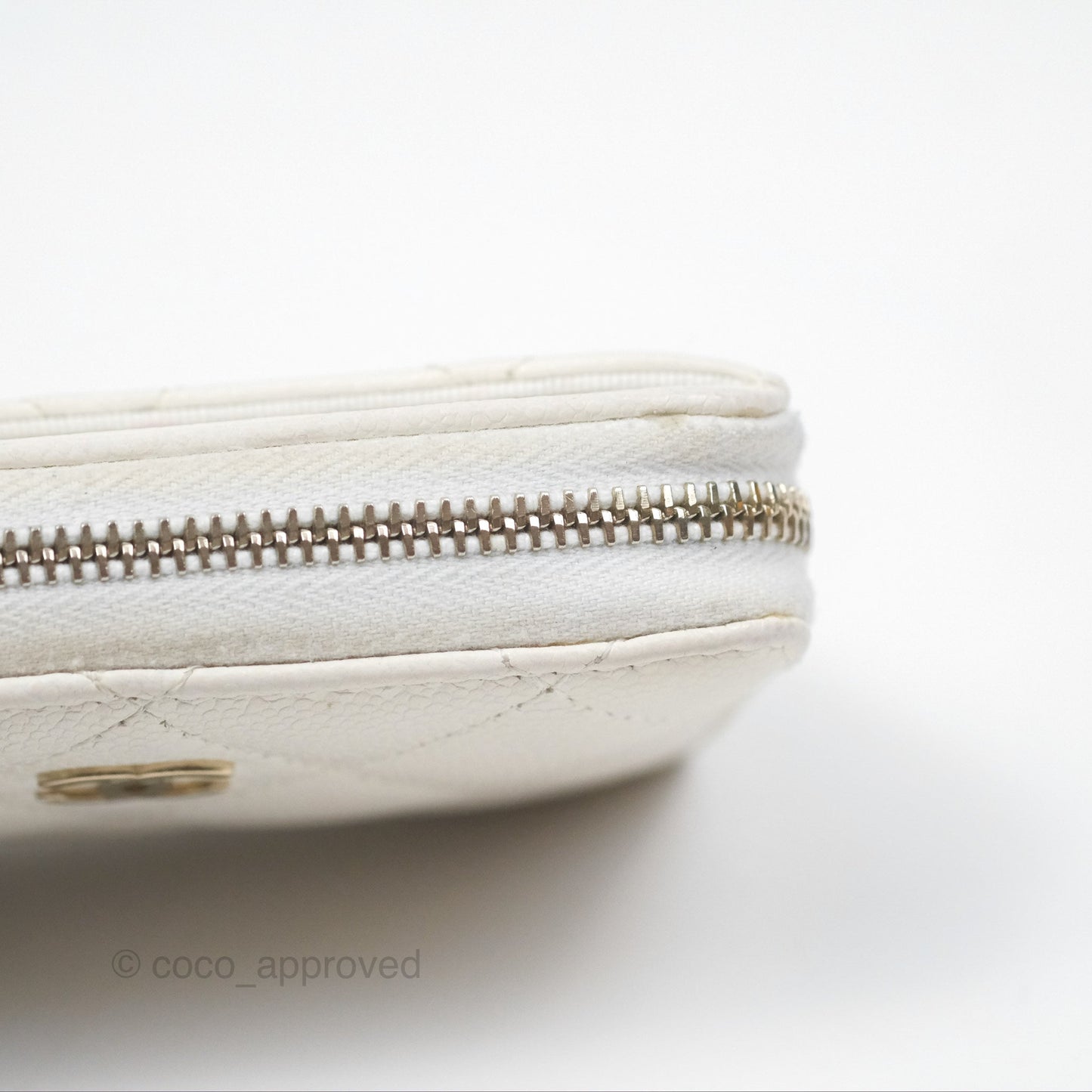 Chanel Classic Zipped Coin Purse White Caviar Gold Hardware