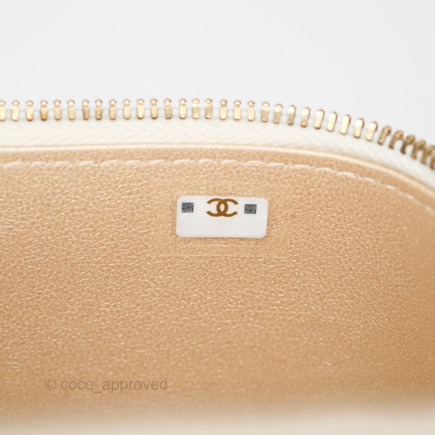 Chanel Vanity with Double Chain White Shiny Lambskin 23C