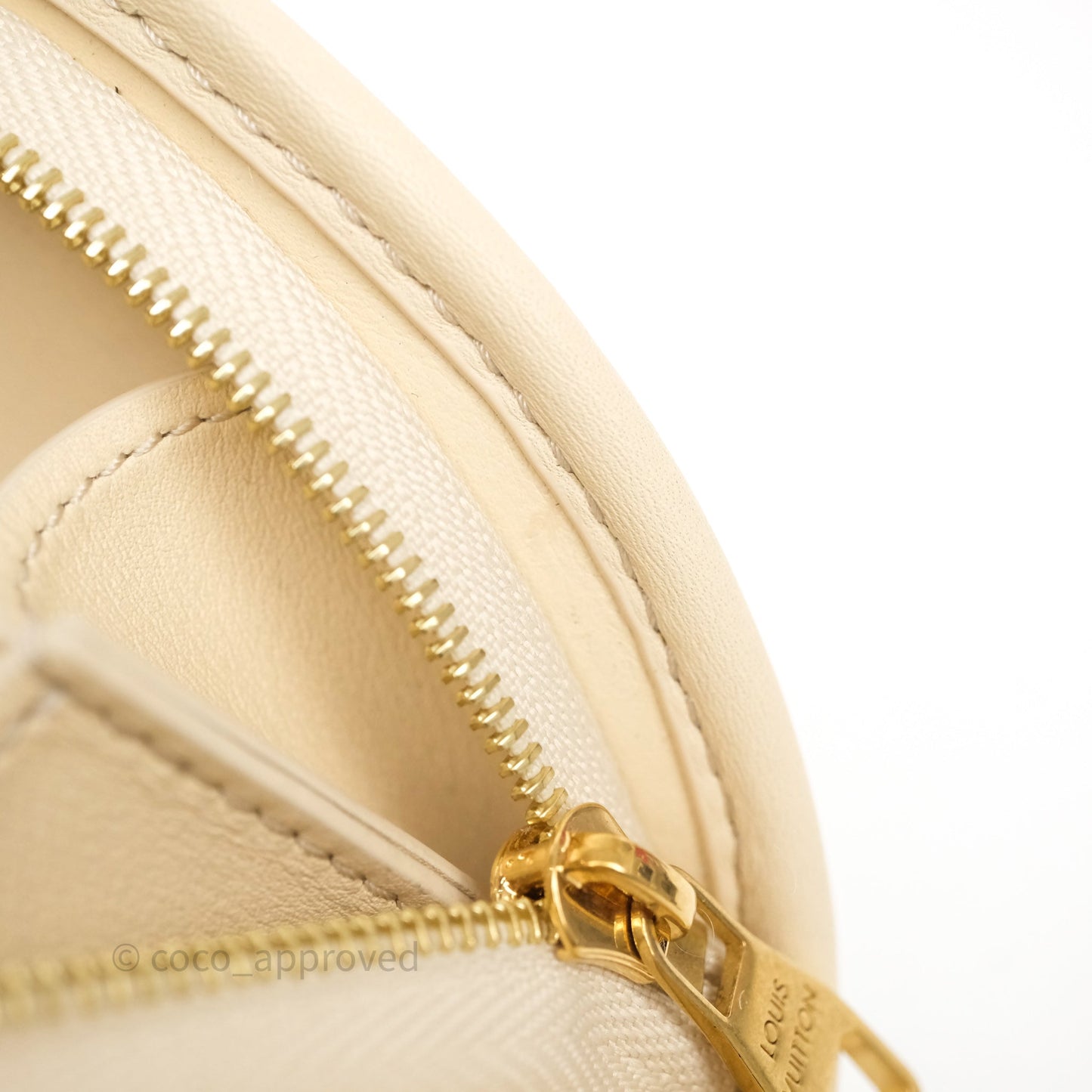 Louis Vuitton Gyoza Key Pouch Beige