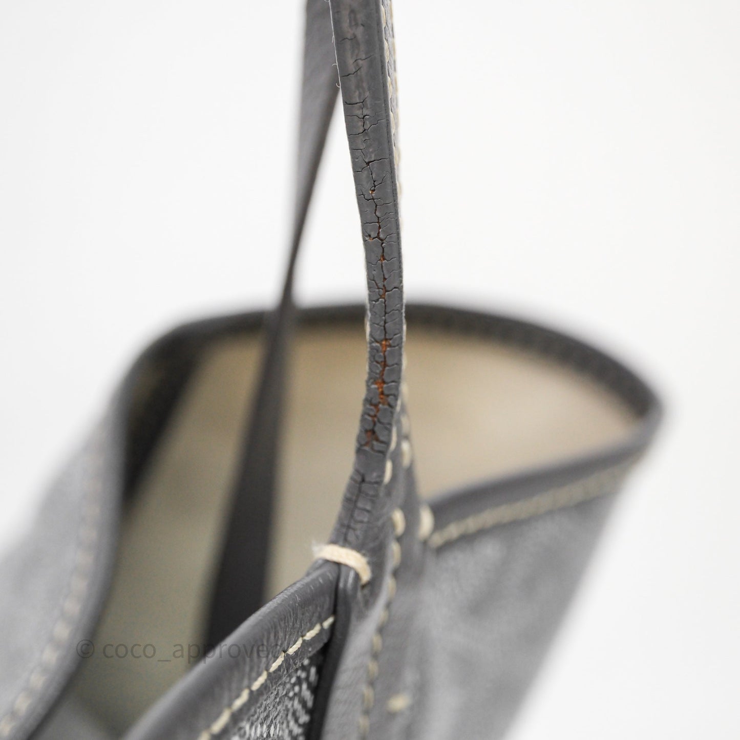 Goyard St Louis Tote PM ⁣⁣⁣⁣⁣⁣⁣⁣⁣⁣⁣⁣⁣⁣⁣⁣⁣⁣⁣⁣Grey