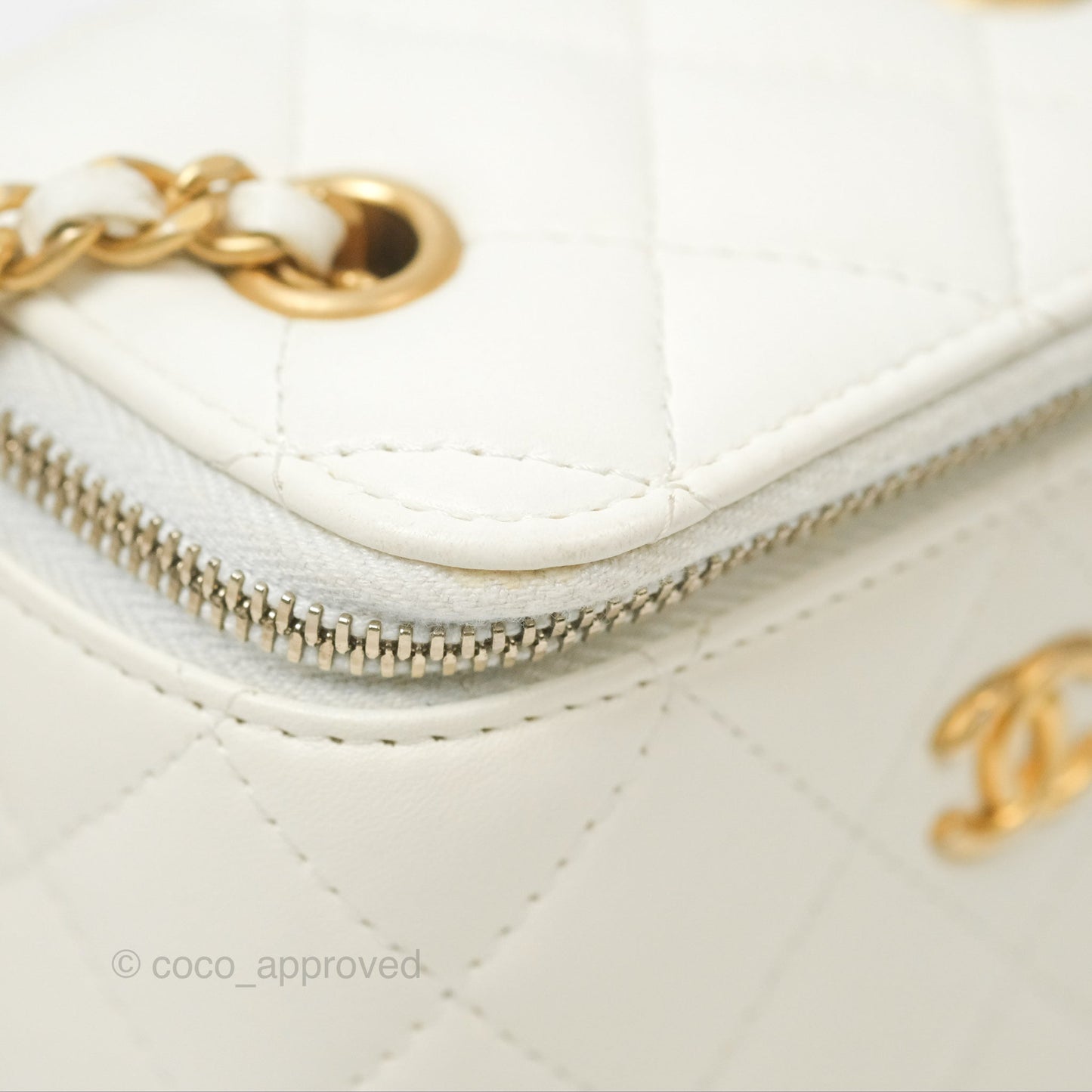 Chanel Mini Pearl Crush Vanity With Chain White Lambskin Gold Hardware