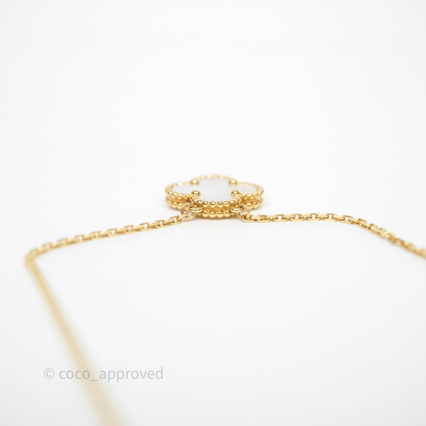 Van Cleef & Arpels Vintage Alhambra Pendant Necklace White Mother-of-pearl Yellow Gold