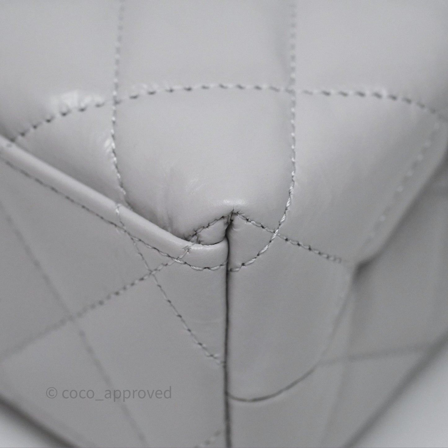 Chanel Kelly Bag Quilted Light Grey Shiny Calfskin Aged Gold Hardware