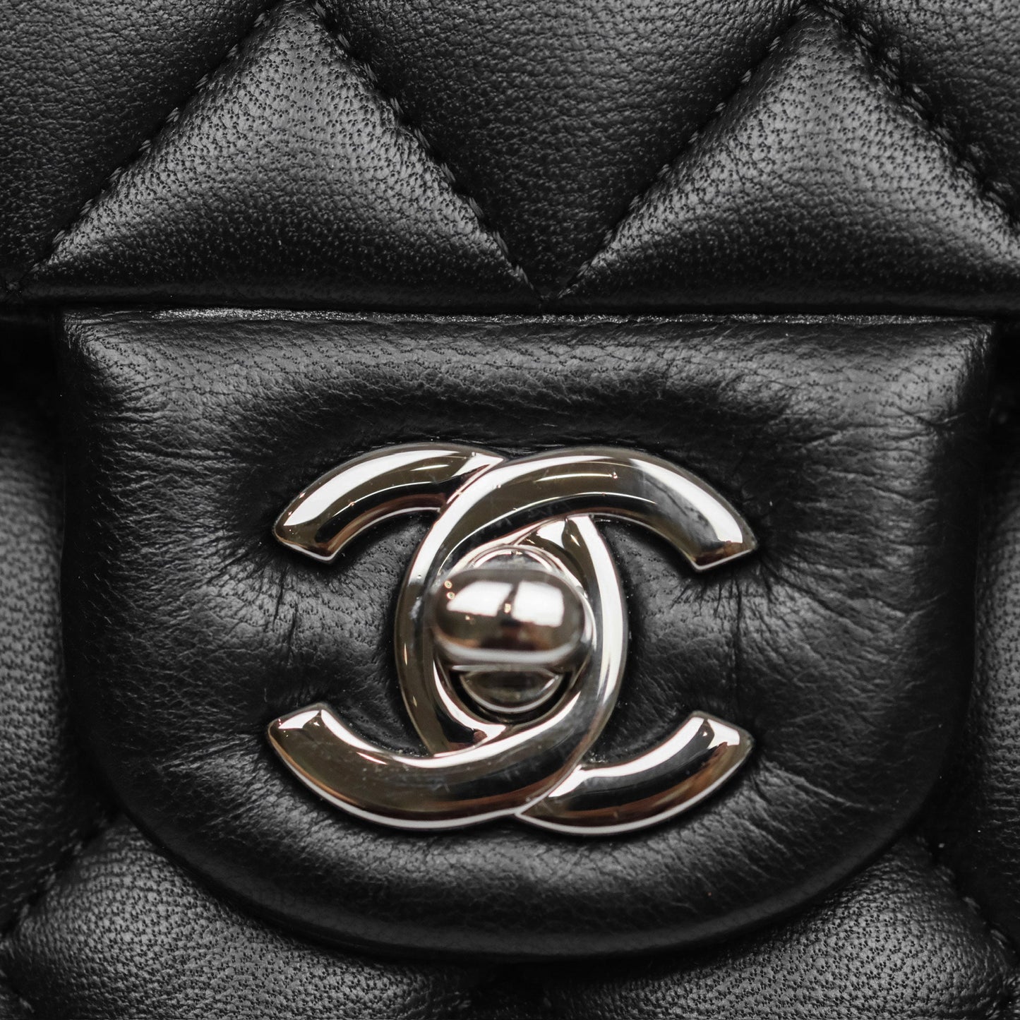 Chanel Classic M/L Medium Flap Quilted Black Lambskin Silver Hardware