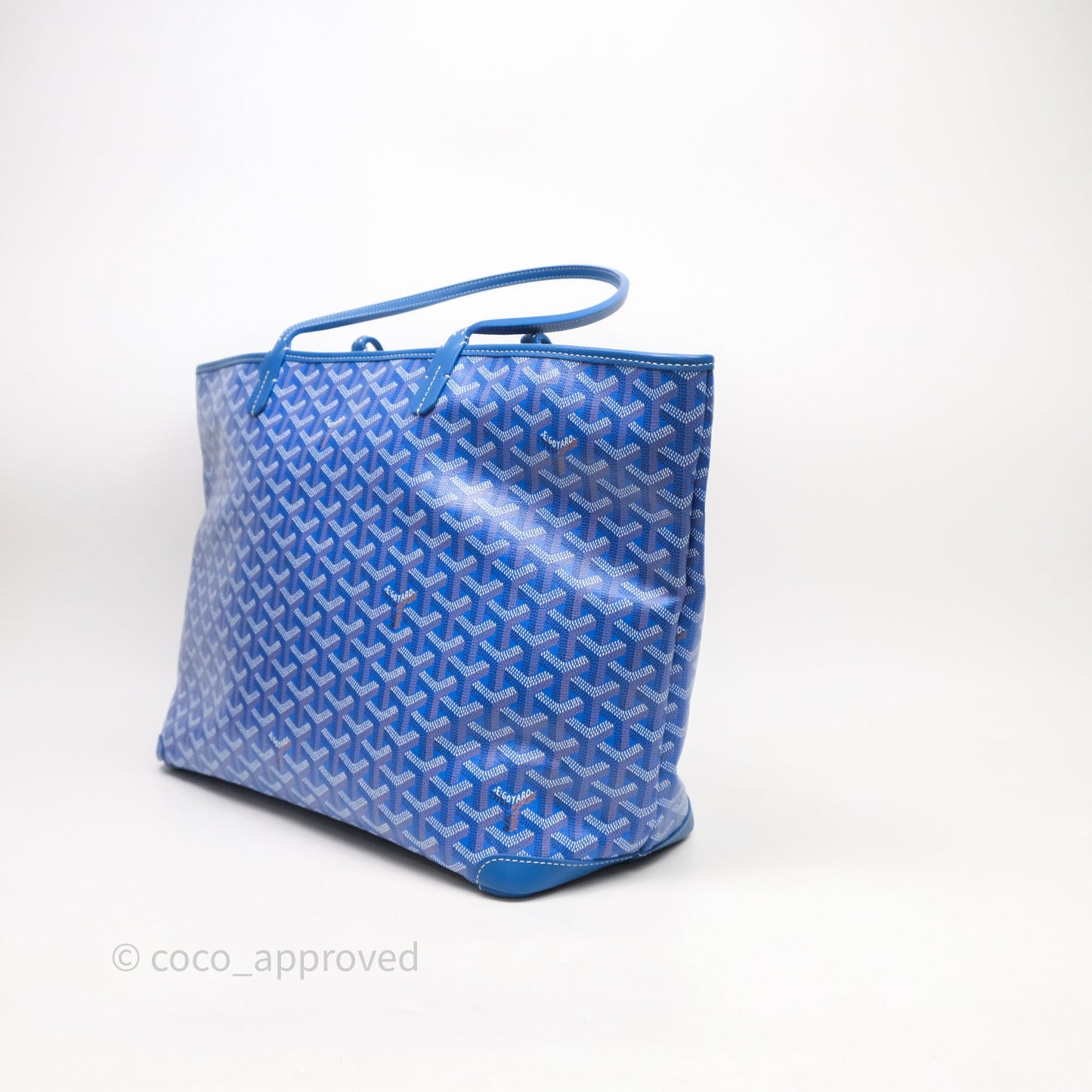 Goyard St Artois Tote MM ⁣⁣⁣⁣⁣⁣⁣⁣⁣⁣⁣⁣⁣⁣⁣⁣⁣⁣⁣⁣Blue Canvas