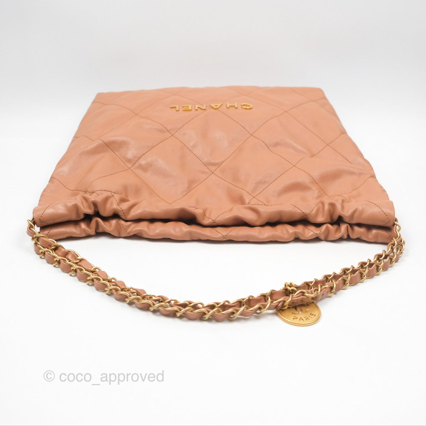 Chanel 22 Medium Caramel Beige Shiny Calfskin Aged Gold Hardware
