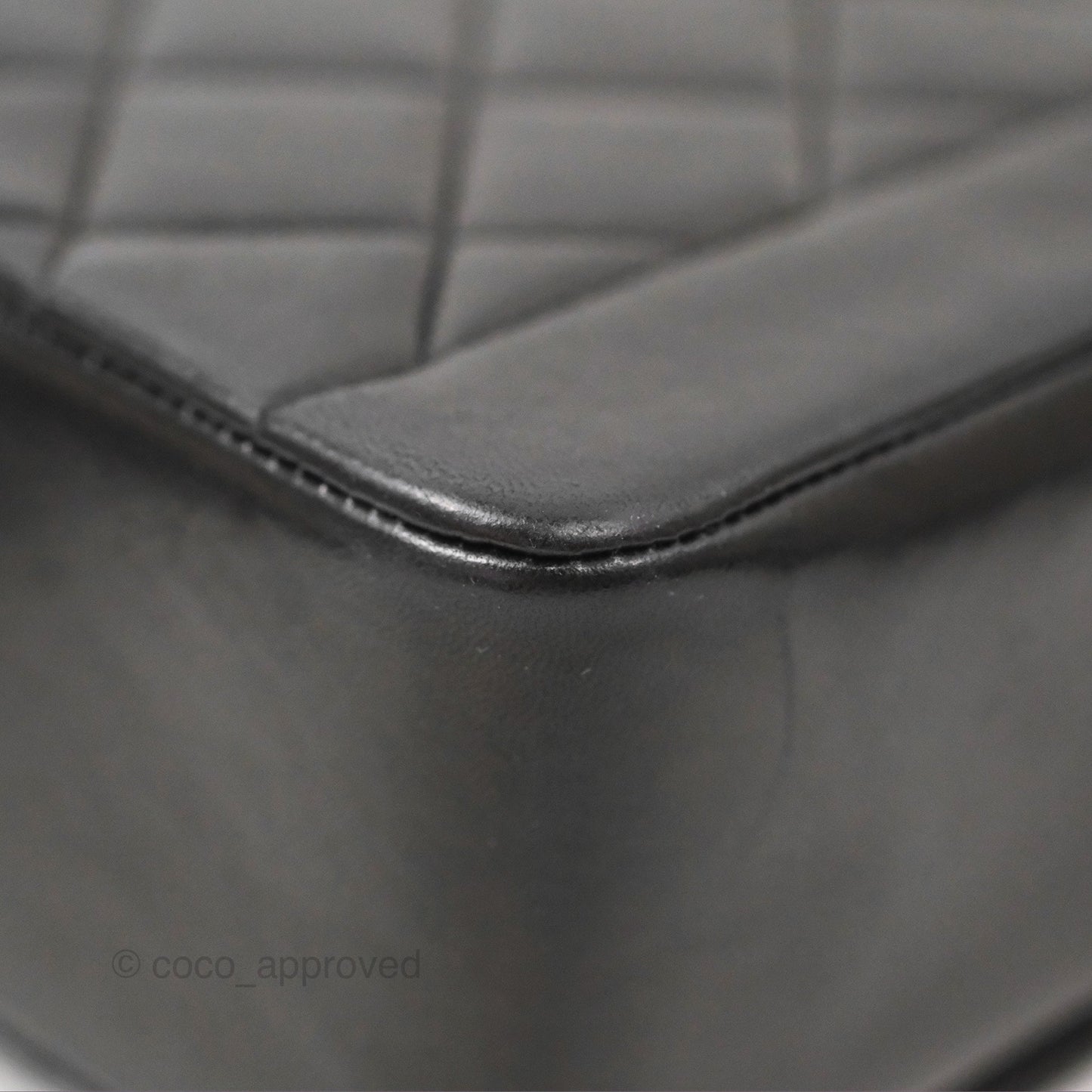 Chanel Vintage Medium Classic Diana Flap Bag Black Quilted Lambskin