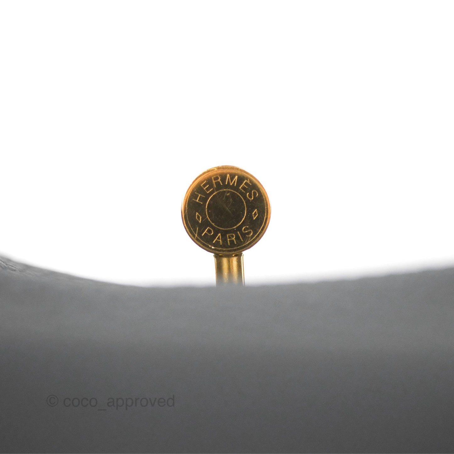 Hermès Lindy 26 Black Clemence Gold Hardware