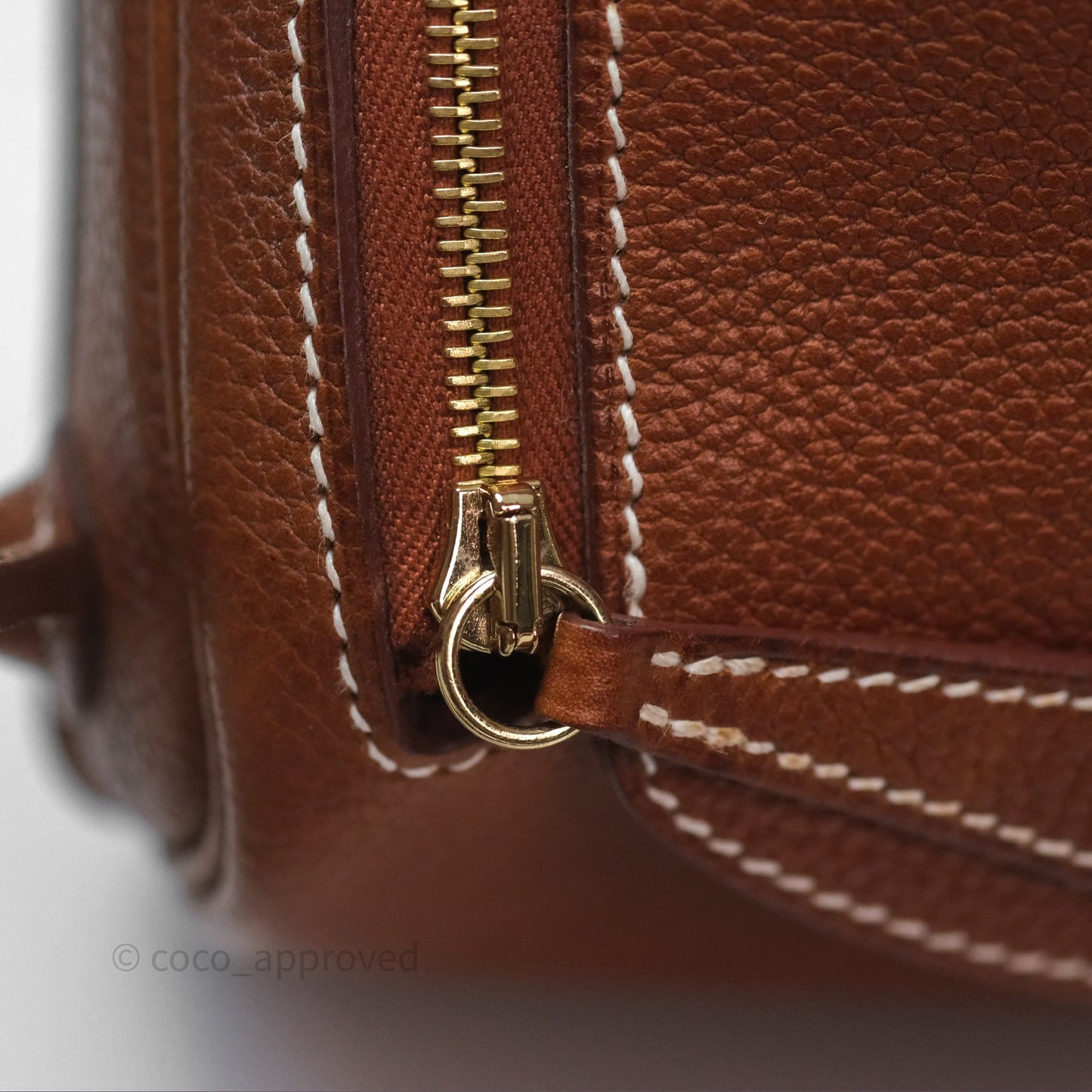 Hermès Mini Lindy 20 Fauve 34 Barenia Gold Hardware