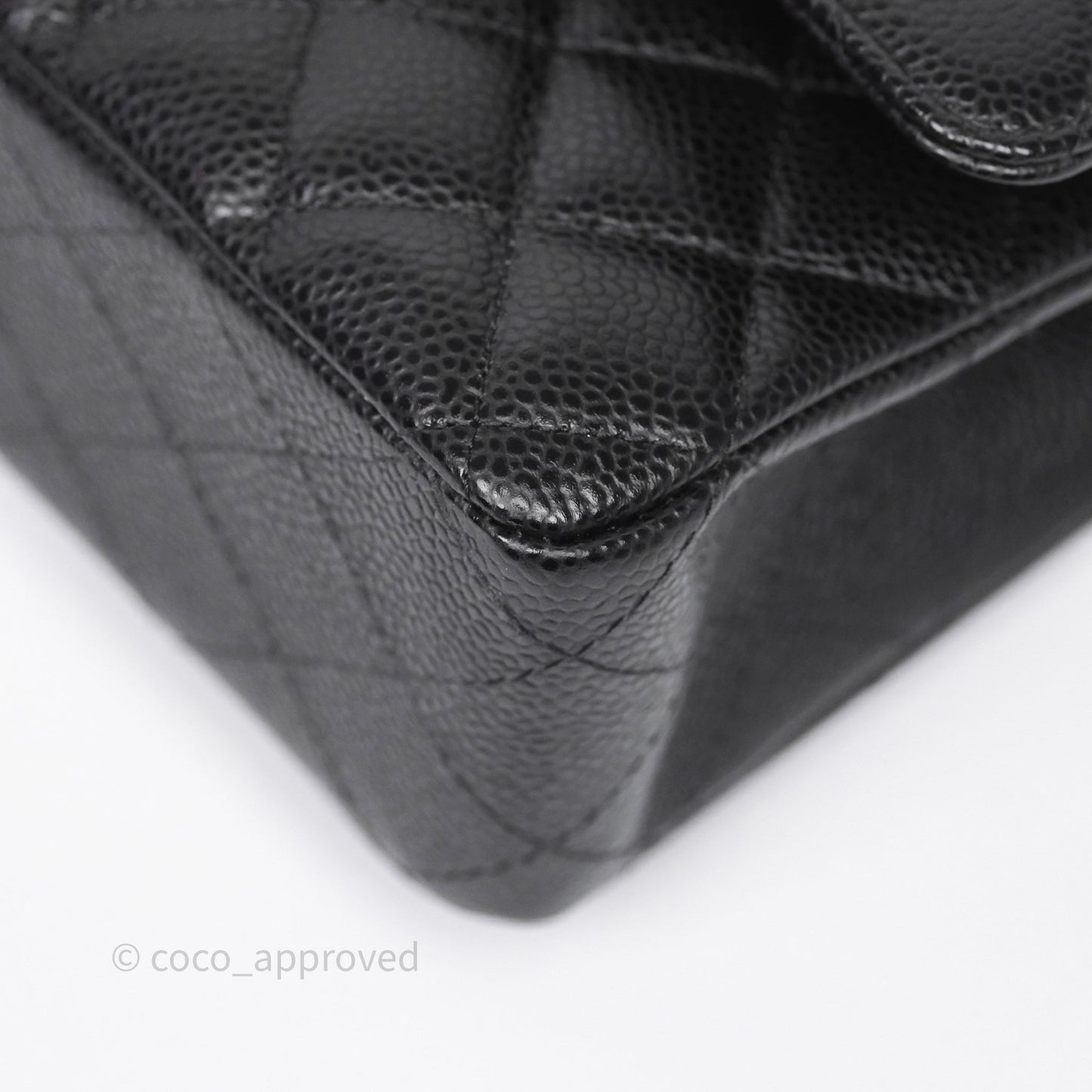Chanel M/L Medium Classic Flap Quilted Black Caviar Gold Hardware
