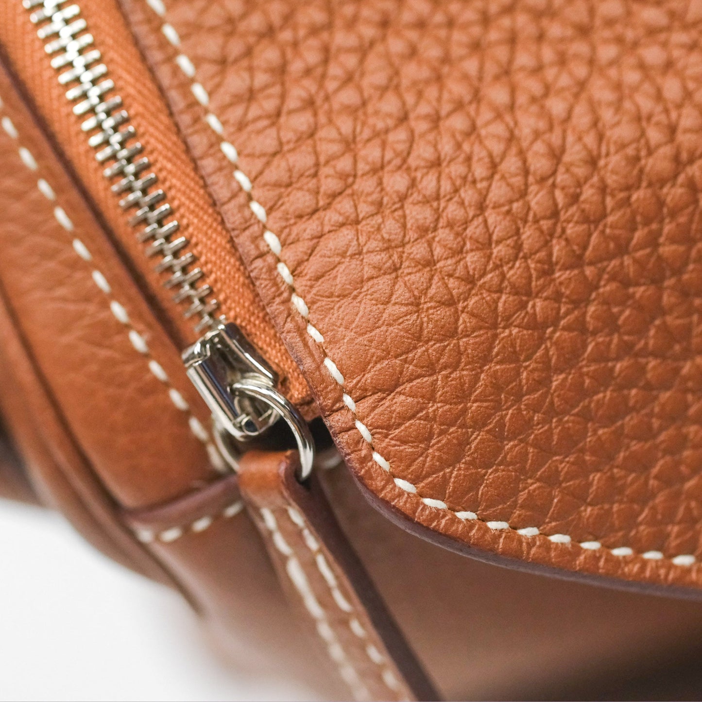 Hermès Lindy 26 Gold Clemence Palladium Hardware