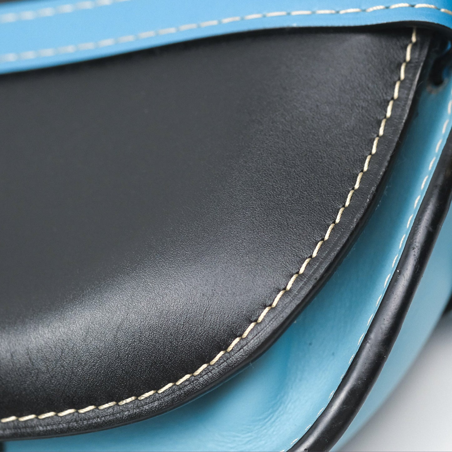 Loewe Small Gate Bag Smooth Calfskin in Black and Blue