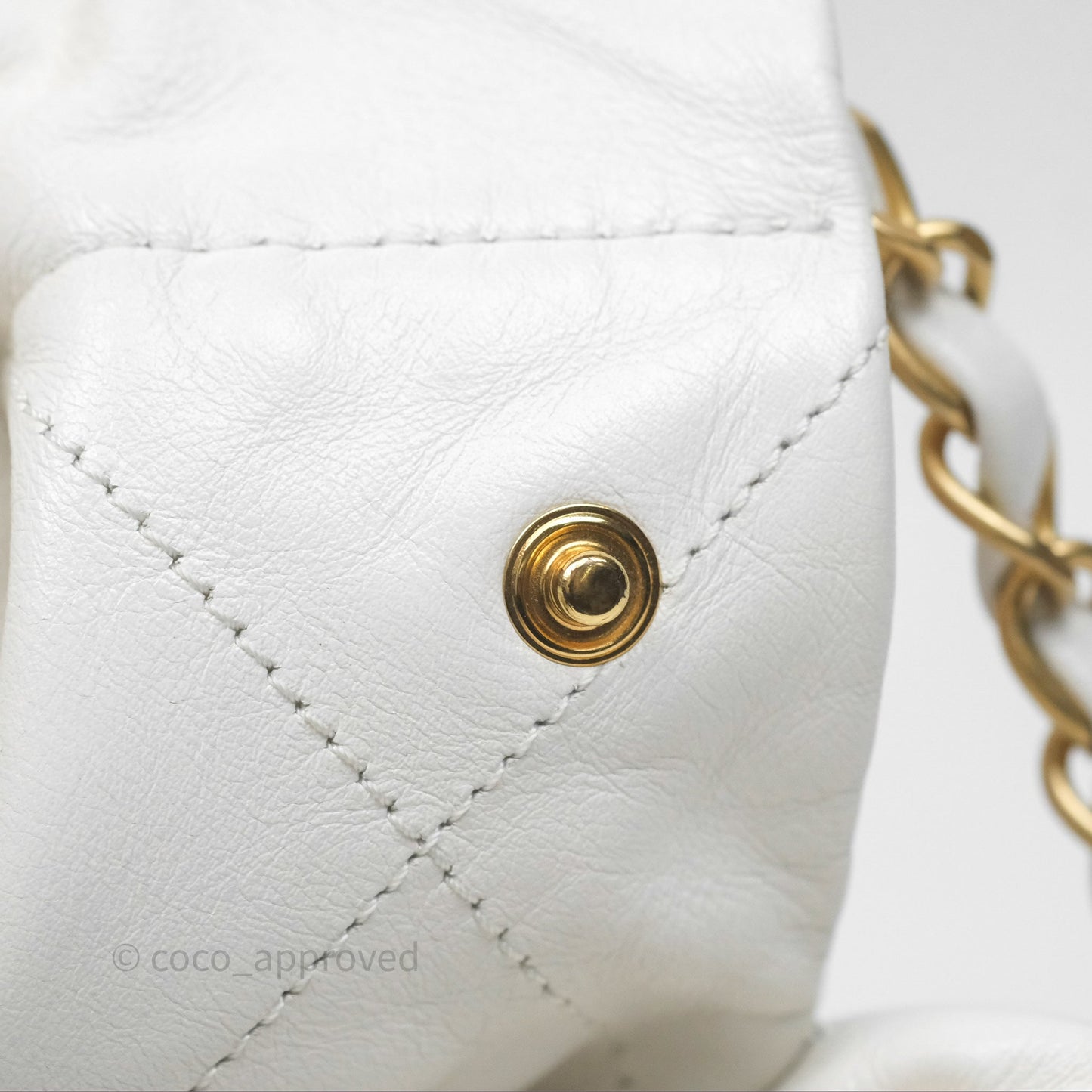 Chanel 22 Small White Shiny Calfskin Aged Gold Hardware
