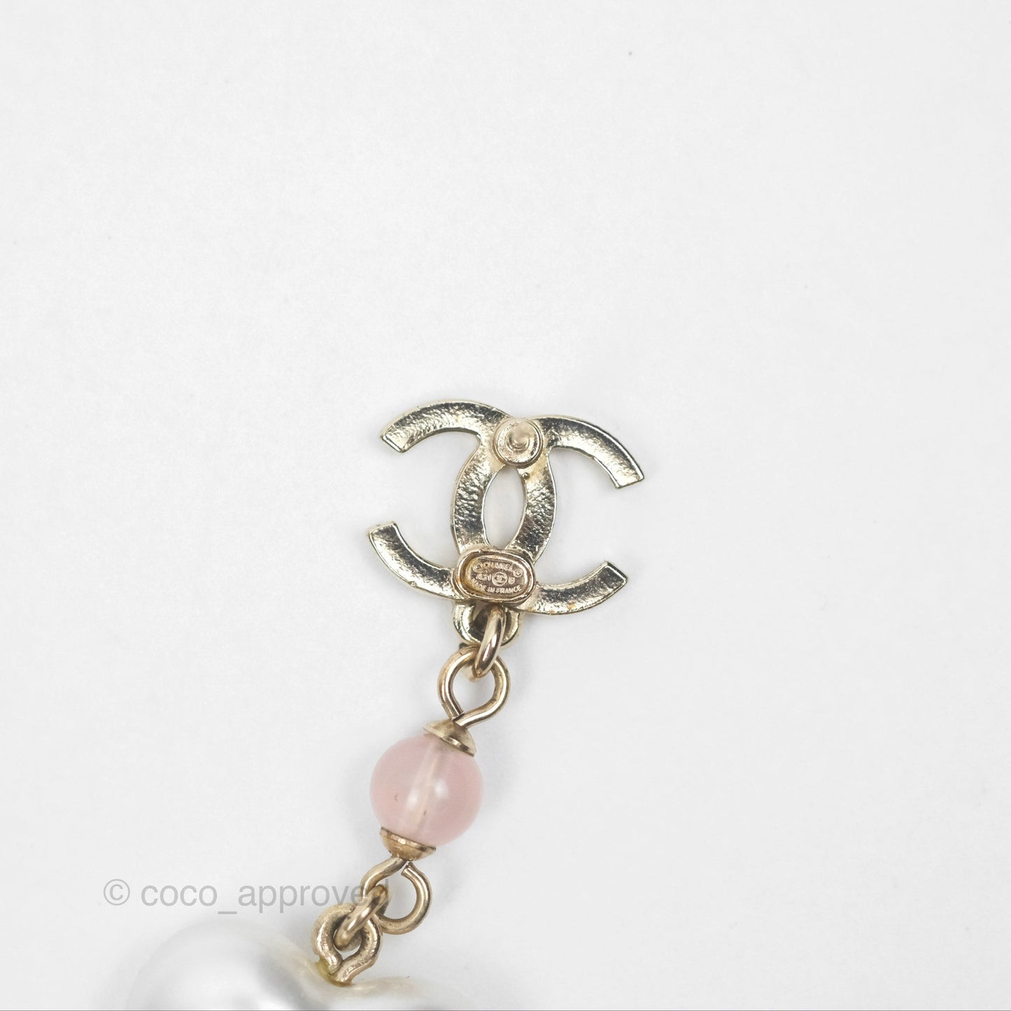 Chanel CC Pink Bead Heart Pearl Crystal CC Drop Earrings Gold Tone 21B
