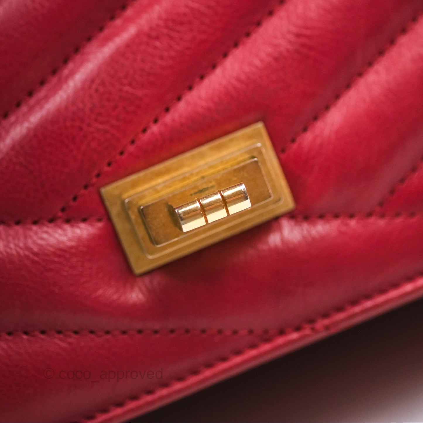 Chanel Chevron Shoulder Bag Red Calfskin Aged Gold Hardware