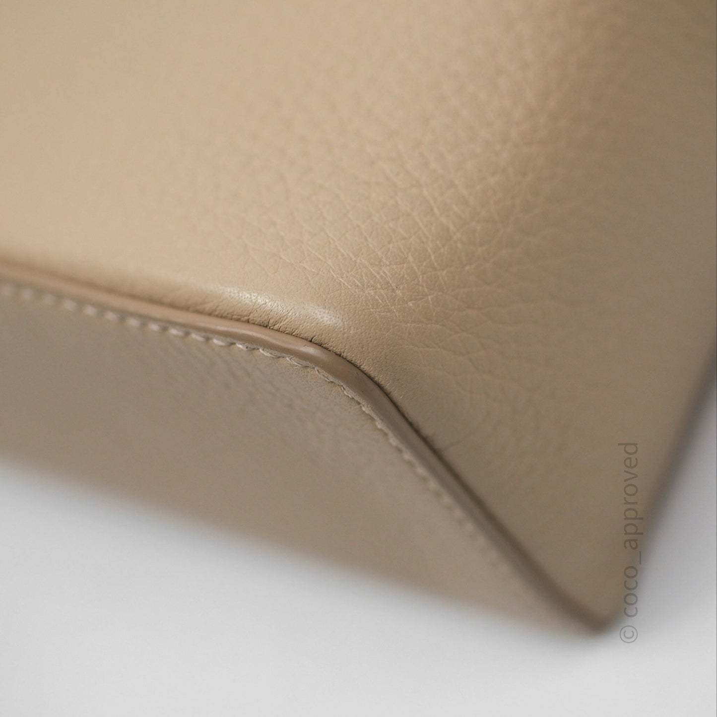 Loro Piana Extra Pocket L19 Cream Grained Calfskin Gold Hardware