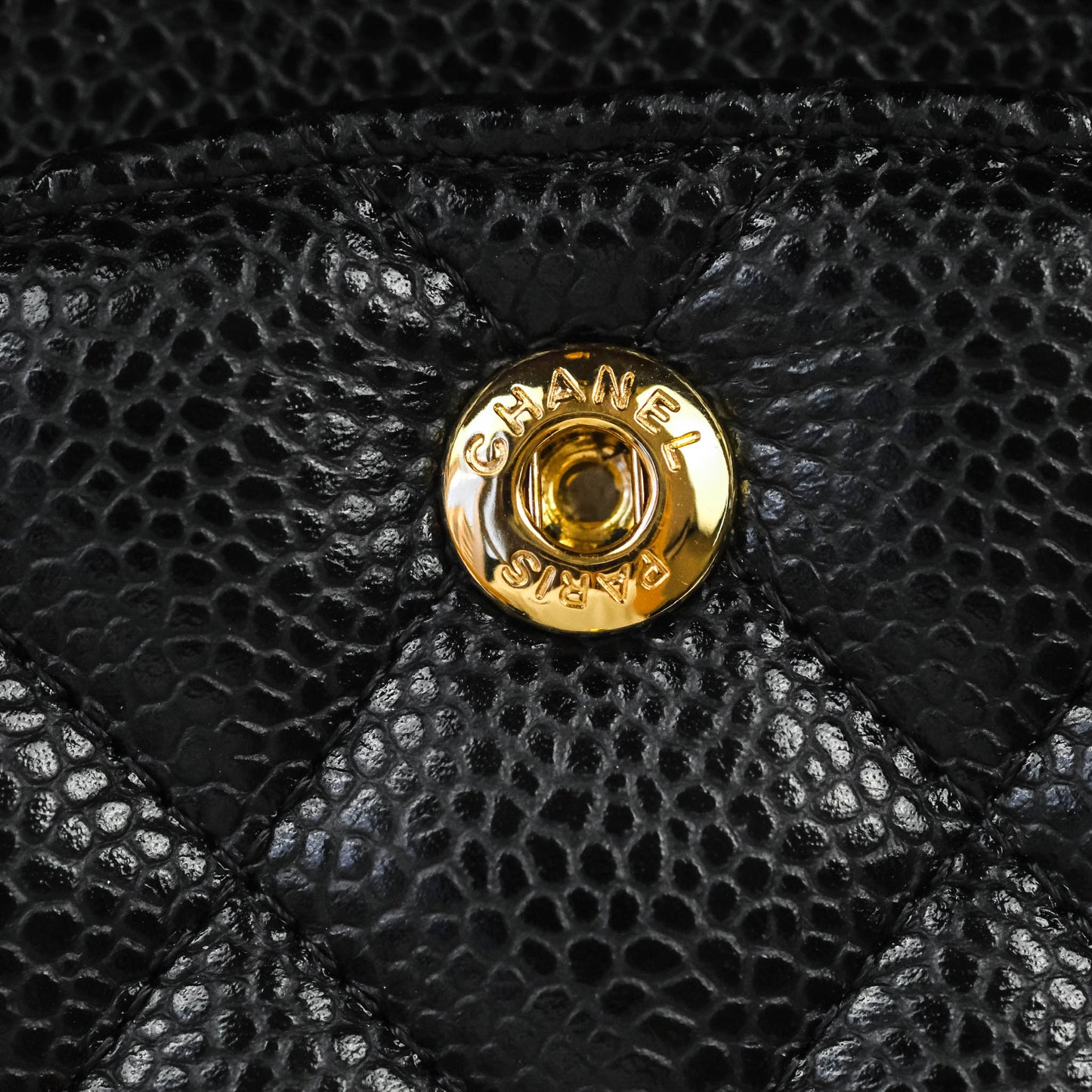 Chanel Quilted M/L Medium Double Flap Black Caviar Gold Hardware